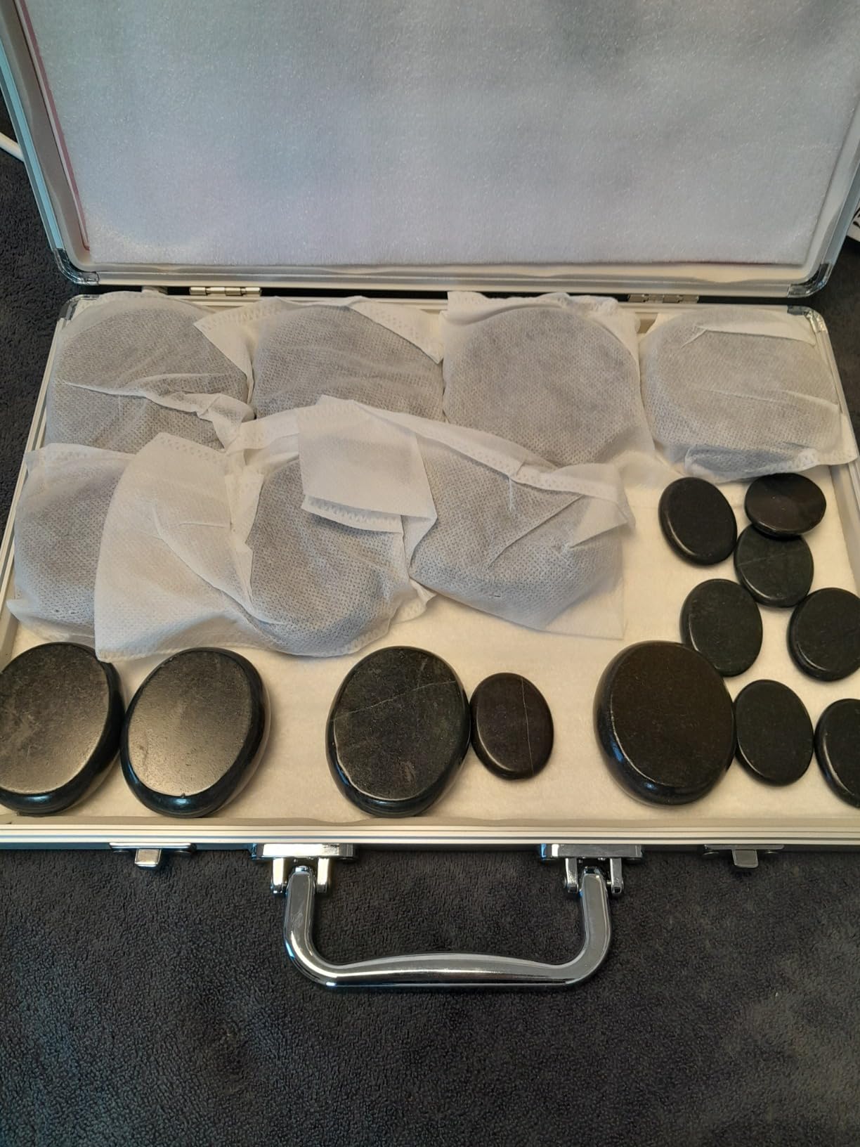AICNLY Hot Stones Massage Set with Temperature Adjustment (20 Pcs Basalt) | Hot Stones with Heater Kit, Professional Massage Tool for Spa-Lymphatic Drainage, Relieve Tension and Muscle Pain customer photo 1