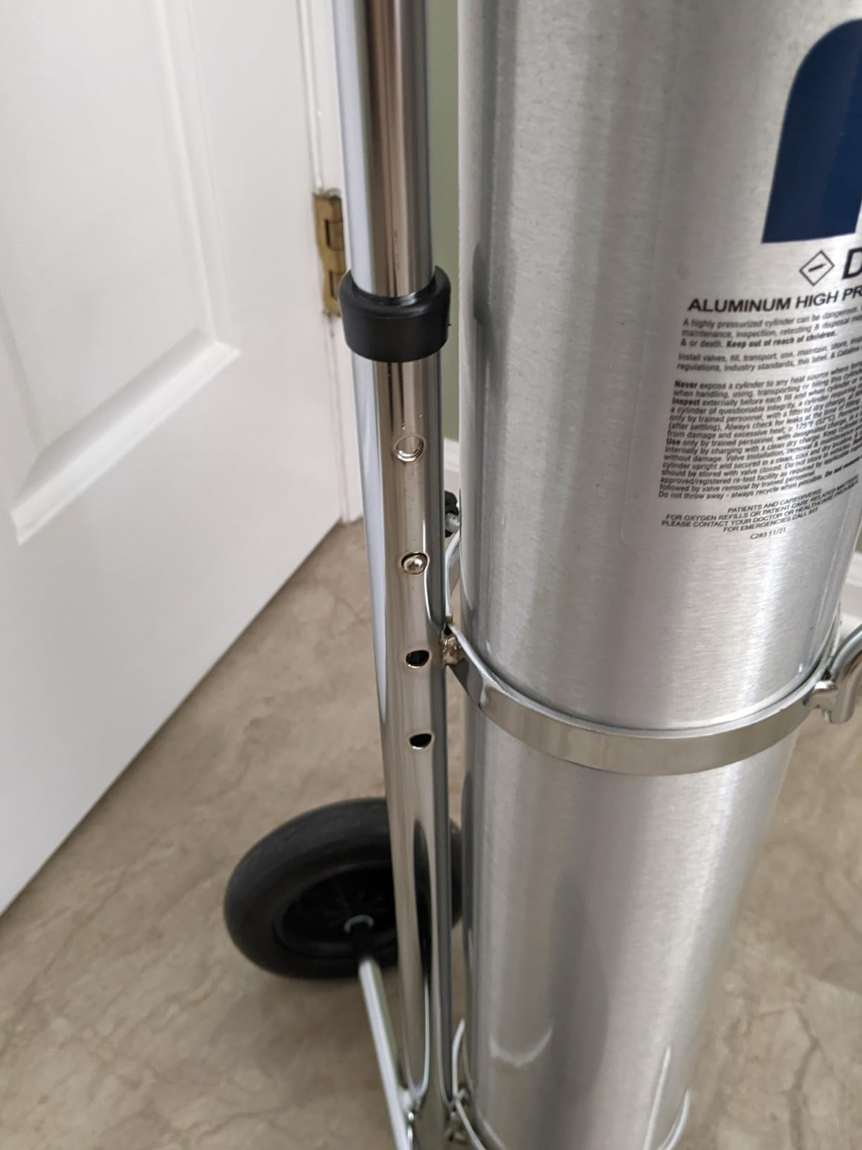 Medfex Oxygen Tank Complete Set - USA Made | 680 Liter Capacity - Standard Size Kit customer photo 2