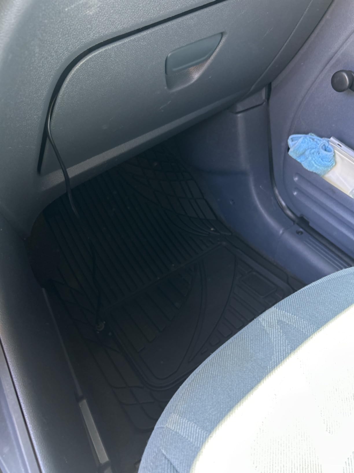 Husky Liners Uni-Fit | Universal Automotive Floor Mats | All Weather Protection for Cars, Trucks, Vans, SUV's | Easy Trim-to-Fit, Black, 4 pcs. - 51509 customer photo 1