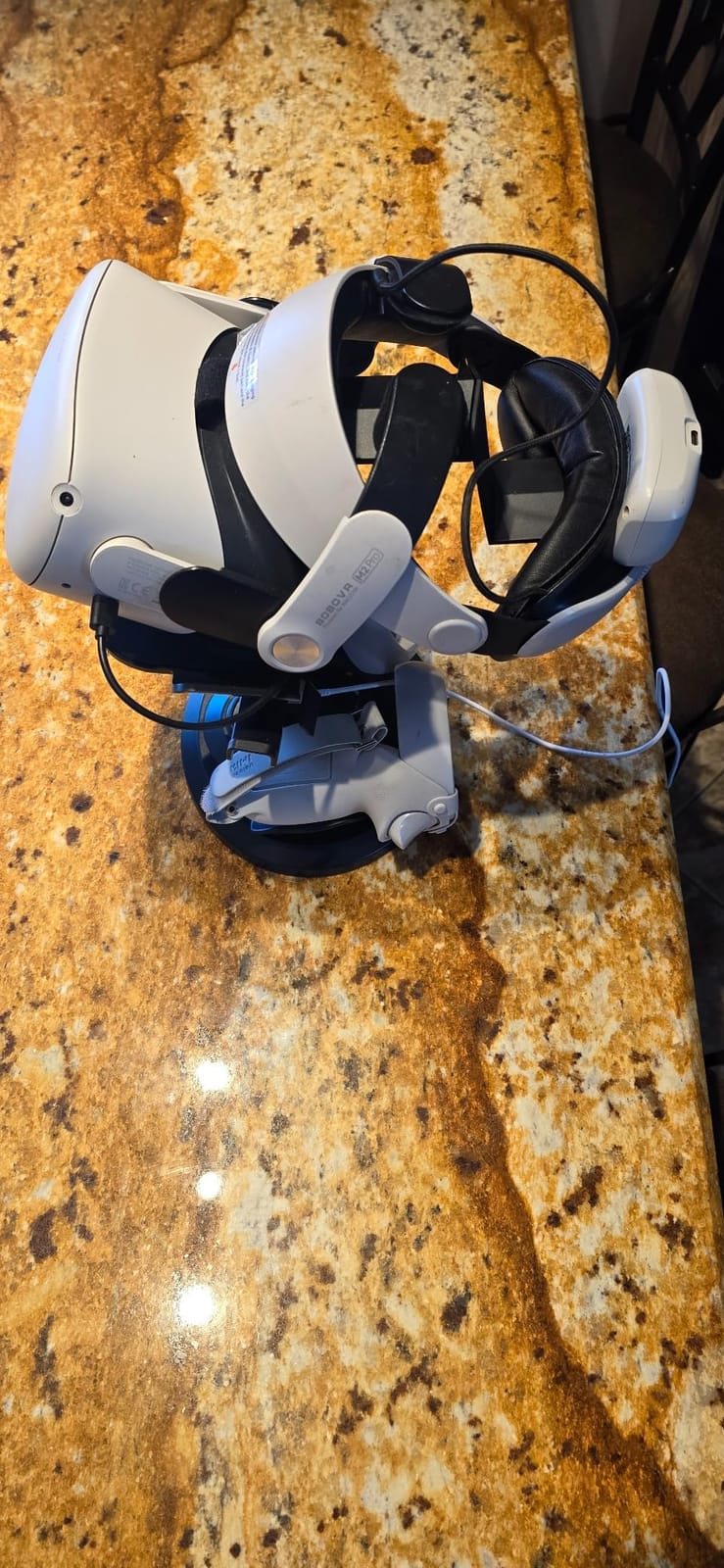 VR Headset Charging Dock for Meta Quest 3/Quest 3S/Quest 2, VR Charging Stand for Quest 3 Accessories VR Stand Supports Charging Headset with Type C Cable and fit Controller with Cover customer photo 1