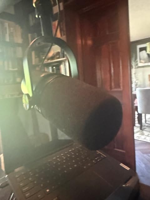 Shure MV7+ USB-C & XLR Podcast Dynamic Mic with Stand - Black customer photo 2