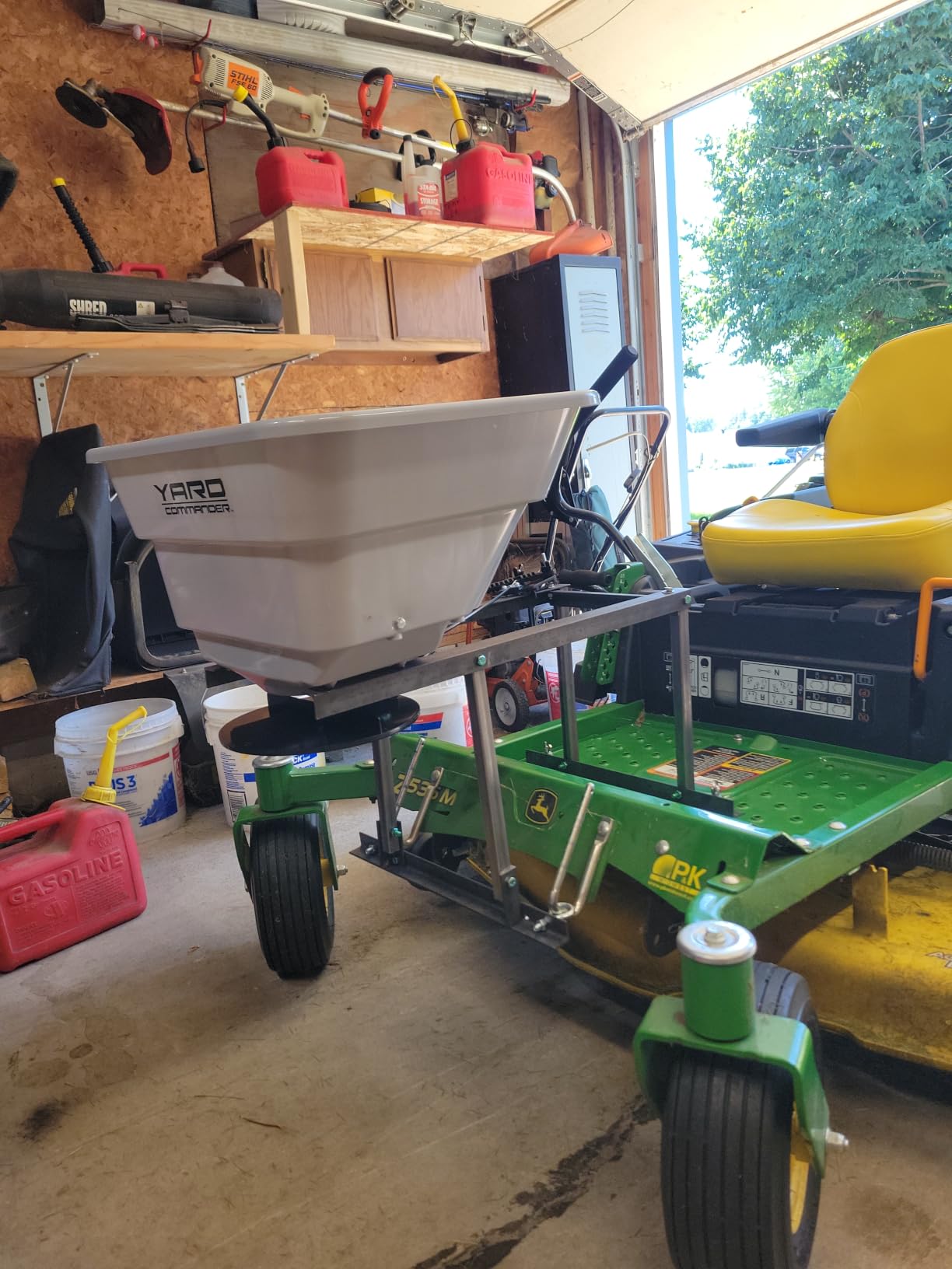 Yard Commander - 80 LB ATV/UTV Broadcast Spreader - 12-Volt Heavy Duty Motor - Salt, Seed, Fertilizer & More - Adjustable Drop Rate - Included Hopper Cover - Mounts to Front or Rear Utility Rack customer photo 2