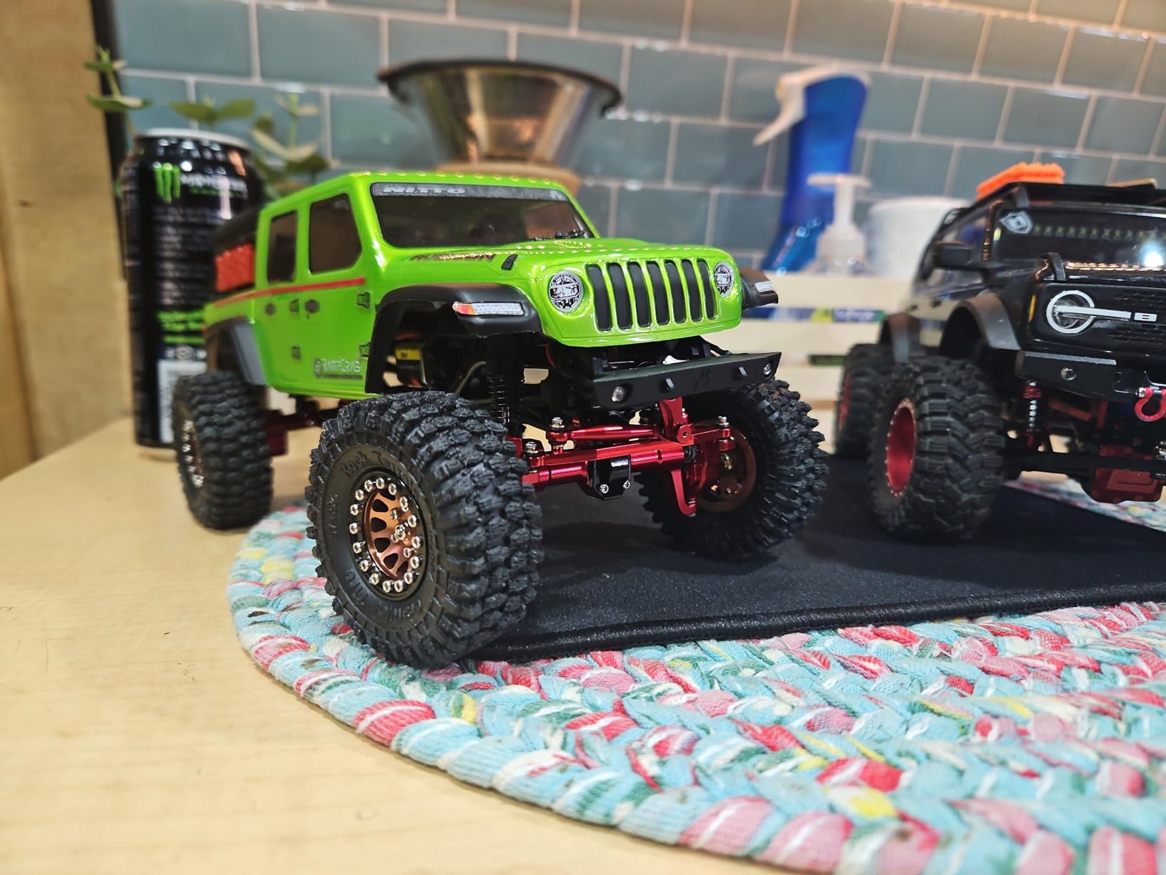 Axial SCX24 Jeep Gladiator RC Truck 4WD Rock Crawler Green AXI00005V2T3 | Brushed, RTR Ready-To-Run, Nothing Needed to Complete customer photo 1