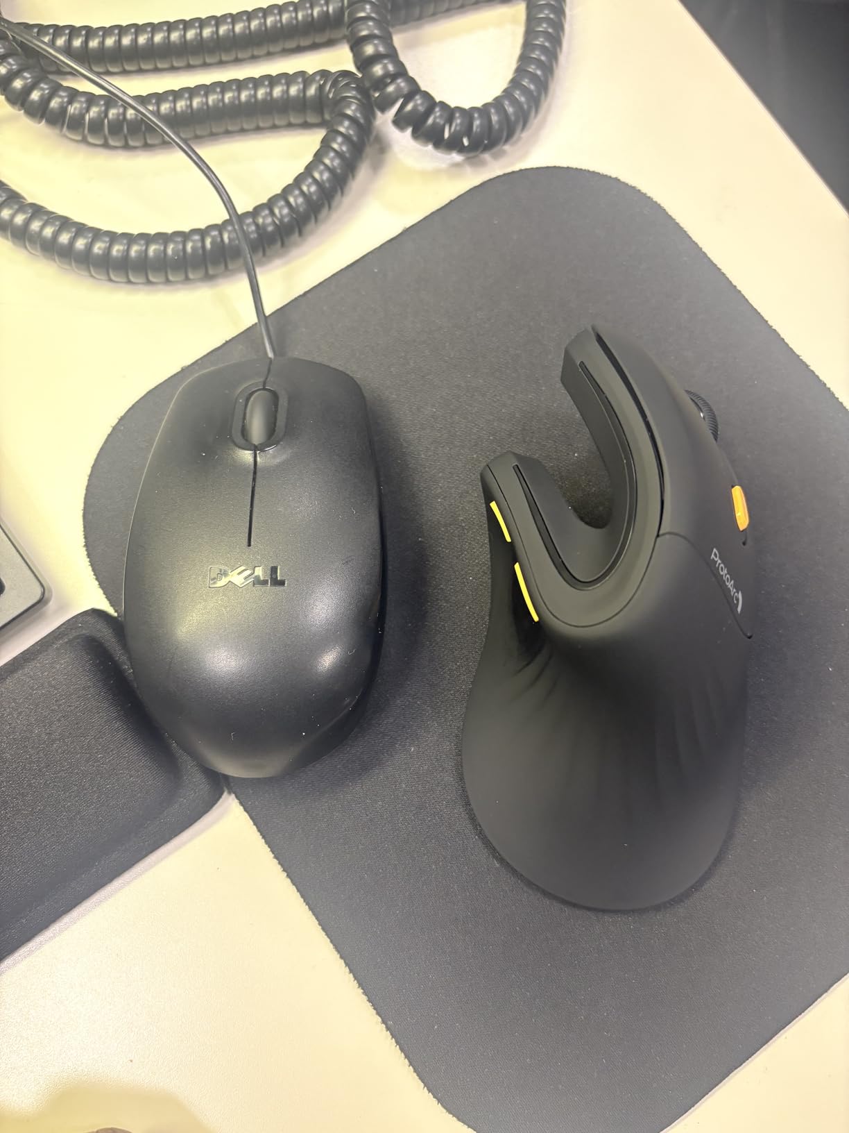 ProtoArc EM11 NL Wireless Ergonomic Vertical Mouse, Rechargeable, Black | 58° vertical design supports a natural wrist posture, connect 3 devices via Bluetooth/2.4G USB-A, 500mAh USB-C rechargeable. customer photo 2