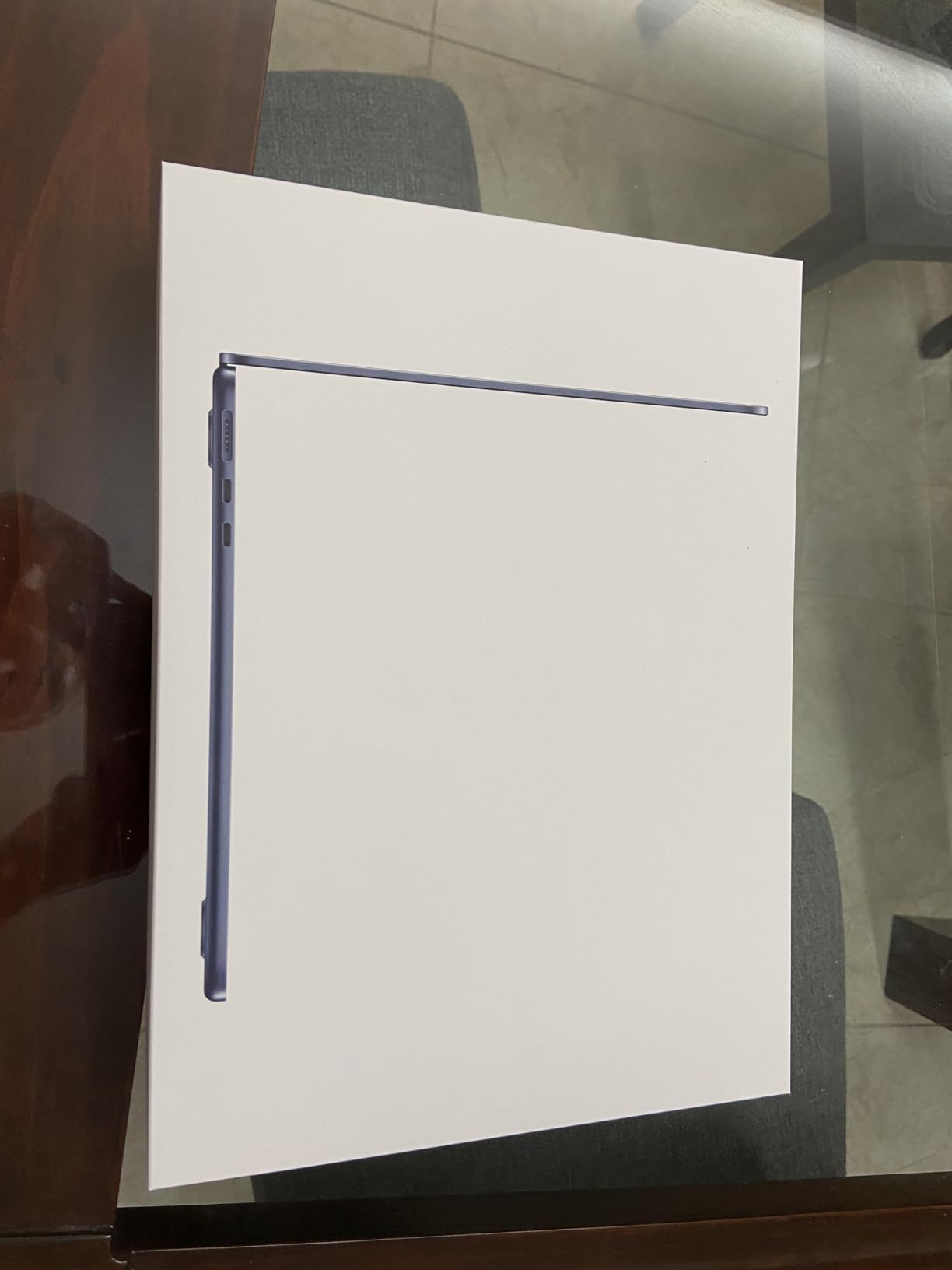 2024 MacBook Air 13-inch Laptop with M3 chip: Built for Apple Intelligence, 13.6-inch Liquid Retina Display, 16GB Unified Memory, 512GB SSD Storage, Backlit Keyboard, Touch ID; Starlight customer photo 1
