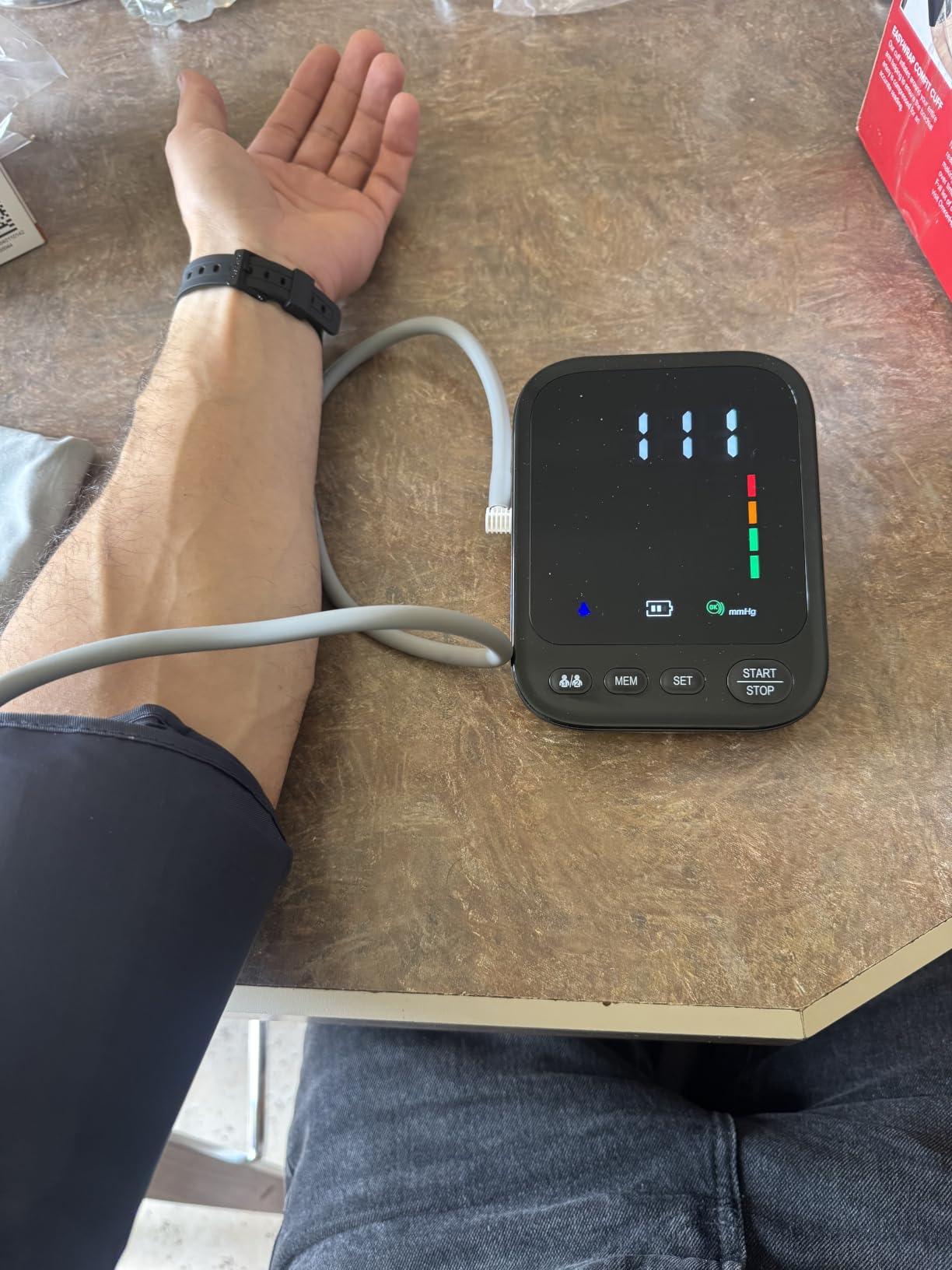 Automatic Upper Arm Blood Pressure Monitor with 2x199 Readout customer photo 2