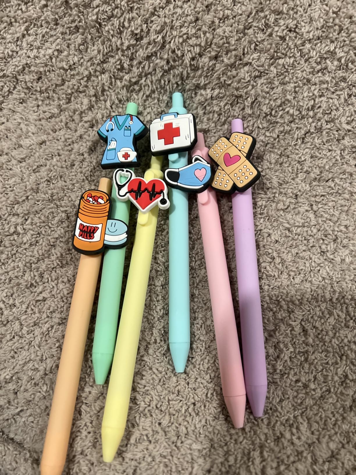 LSLSHY Nurse Pens Gifts for Cna, Medical Assistant & Nursing Students | Nurse Accessories for Work, Cute Aesthetic Black Ink Gel Pens Set, Bulk Appreciation Gifts, Nursing School Essentials customer photo 1