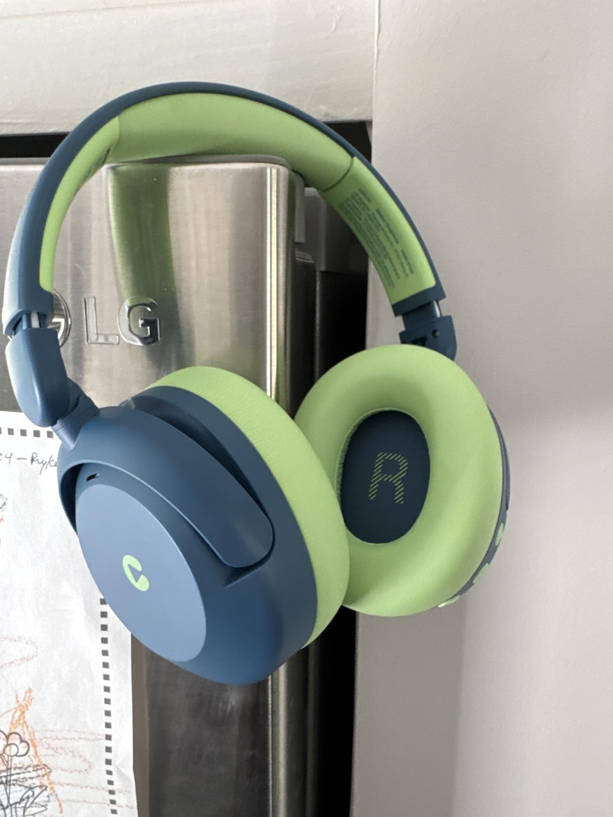 iClever BTH20 Active Noise Cancelling Headphones for Kids Toddler Travel | SafeSound Tech3.1, 60H Play Time, USB C AUX Cable, Award-Winning Kids Bluetooth Wireless Headphones for Boys/Girls/Autism customer photo 1