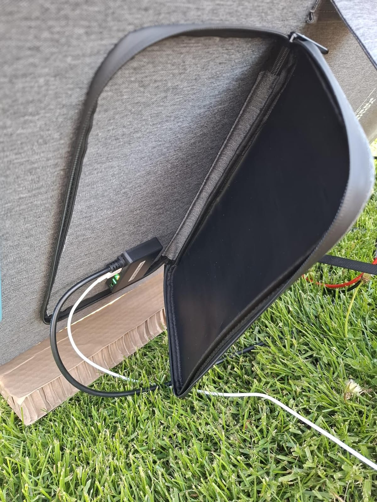 Renogy 100W Portable Solar Panel for Power Stations, 25% High Efficiency | N-Type 100 Watt Foldable Solar Panel with Kickstands, Lightweight USB-A/Type-C Outputs, for Camping, RV Blackout and Off-Grid customer photo 1
