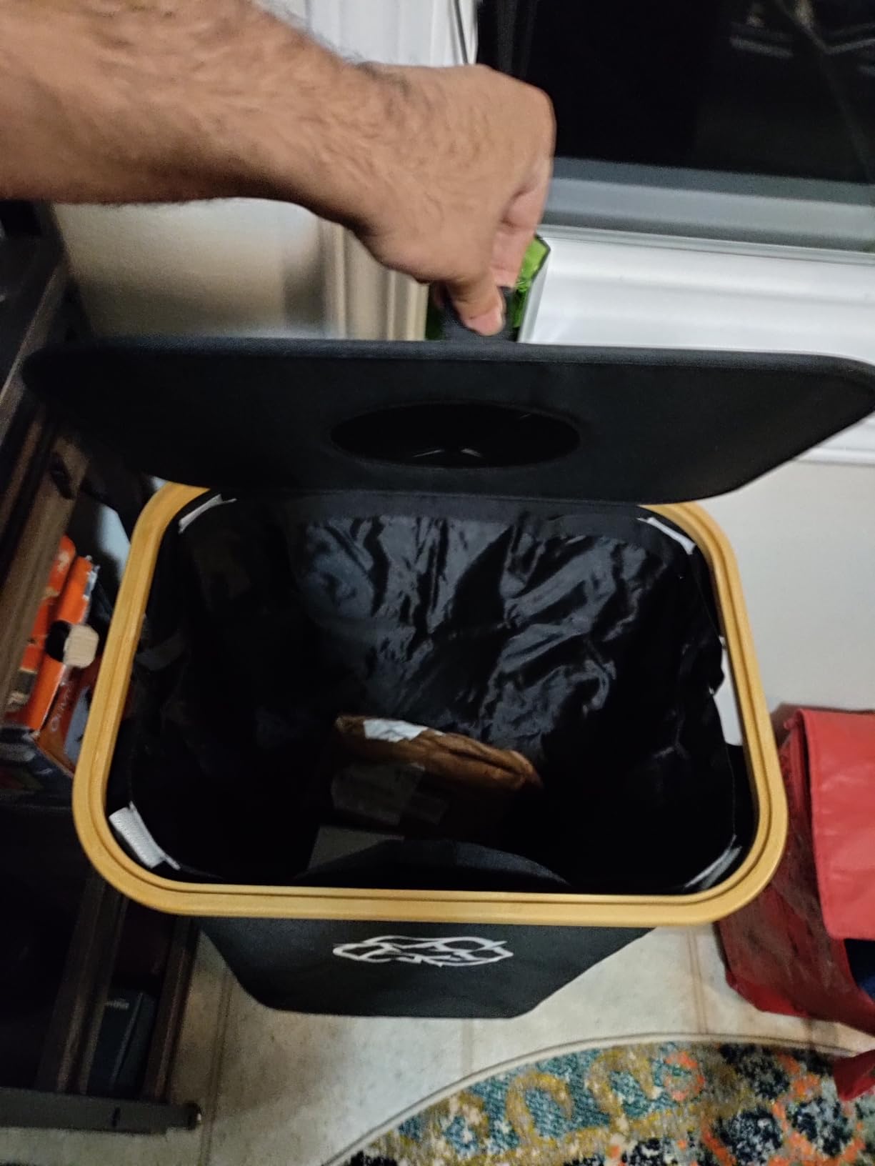 efluky Recycling Bin for Kitchen 26 Gallon, 100L Recycle Bin with 2 Removeable and Reusable Inner Bag, Large Recycling bin with lid for Bottle Can Plastic Stickers (Black) customer photo 1