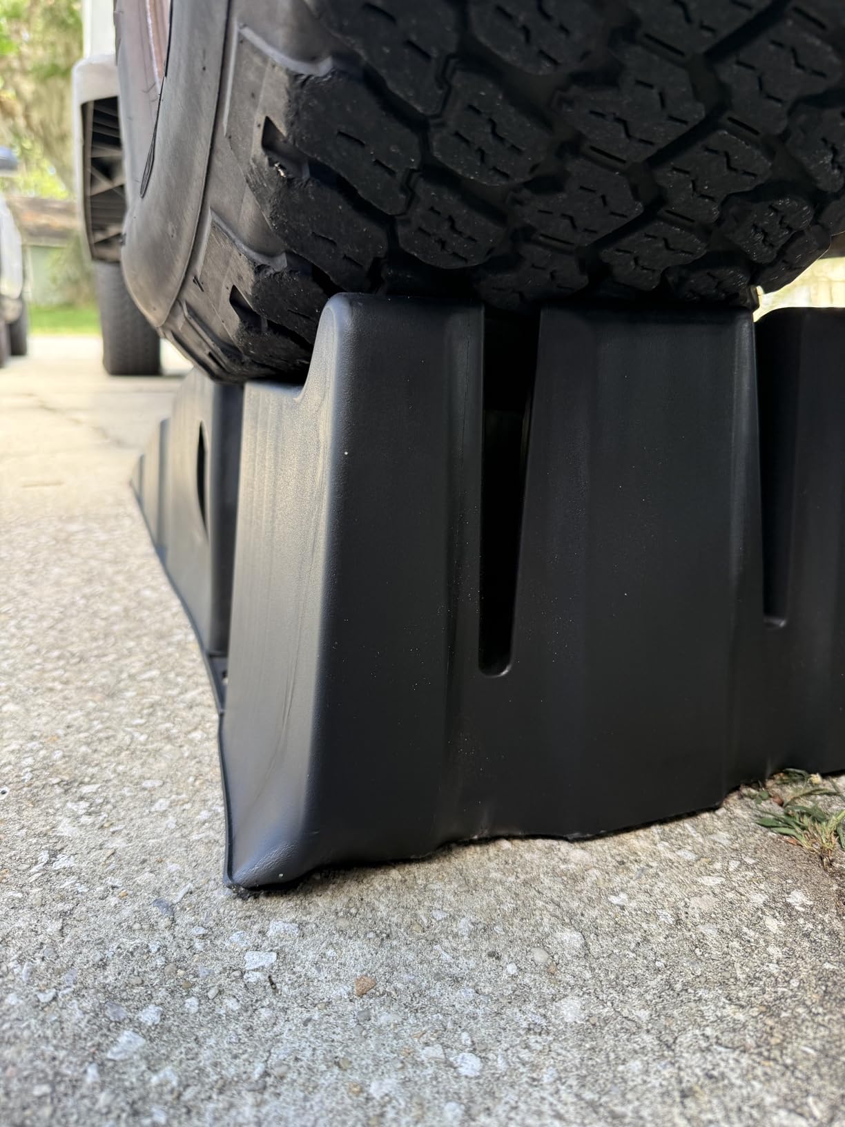 MaxxHaul 50947 Lift Stackable Vehicle Car Ramp 6500 LBS customer photo 1