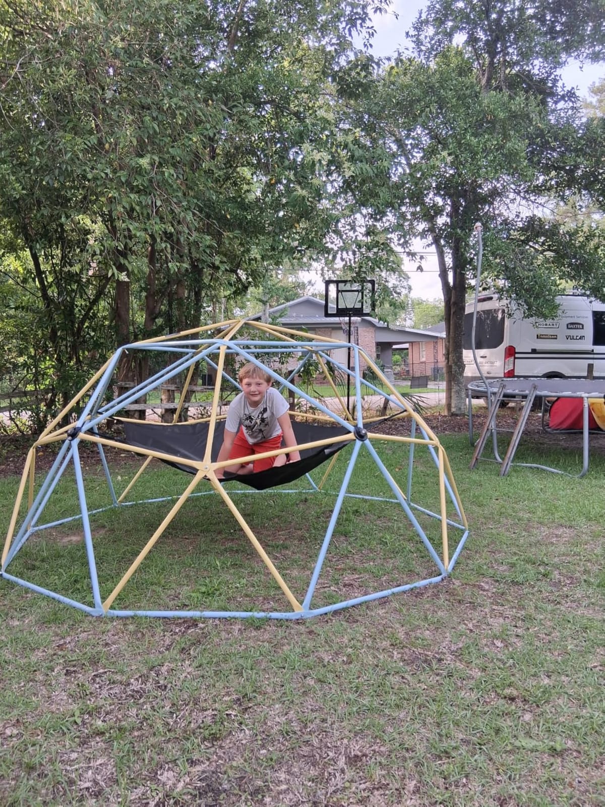 VEVOR Climbing Dome for Kids 3 to 10 Years Old 10FT Geometric Dome Climber | For Outdoor Backyard, Easy Assembly Play Equipment, Three-in-One Jungle Gym Load 750 lbs with Hammock, Swing, Climbing Grip customer photo 2