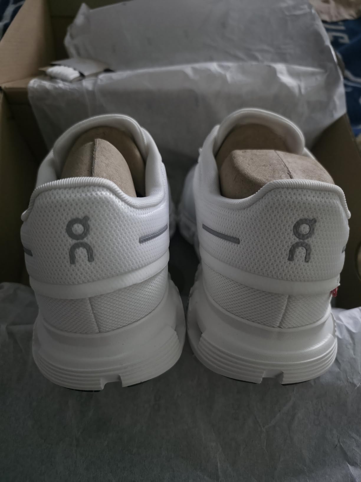 On Men's Cloud 6 Sneakers customer photo 2