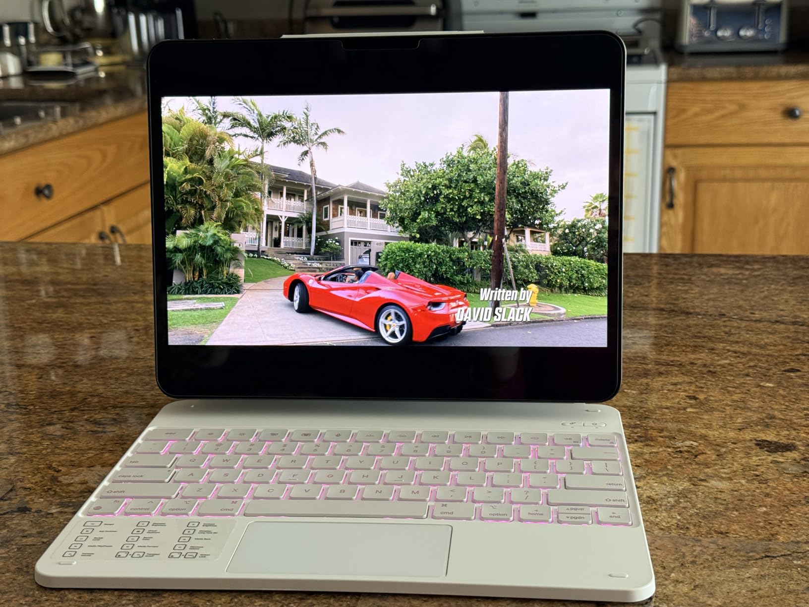 iPad Pro 13-Inch (M4): Built for Apple Intelligence, Ultra Retina XDR Display, 2TB, 12MP Front/Back Camera, LiDAR Scanner, Wi-Fi 6E, Face ID, All-Day Battery Life - Space Black customer photo 1