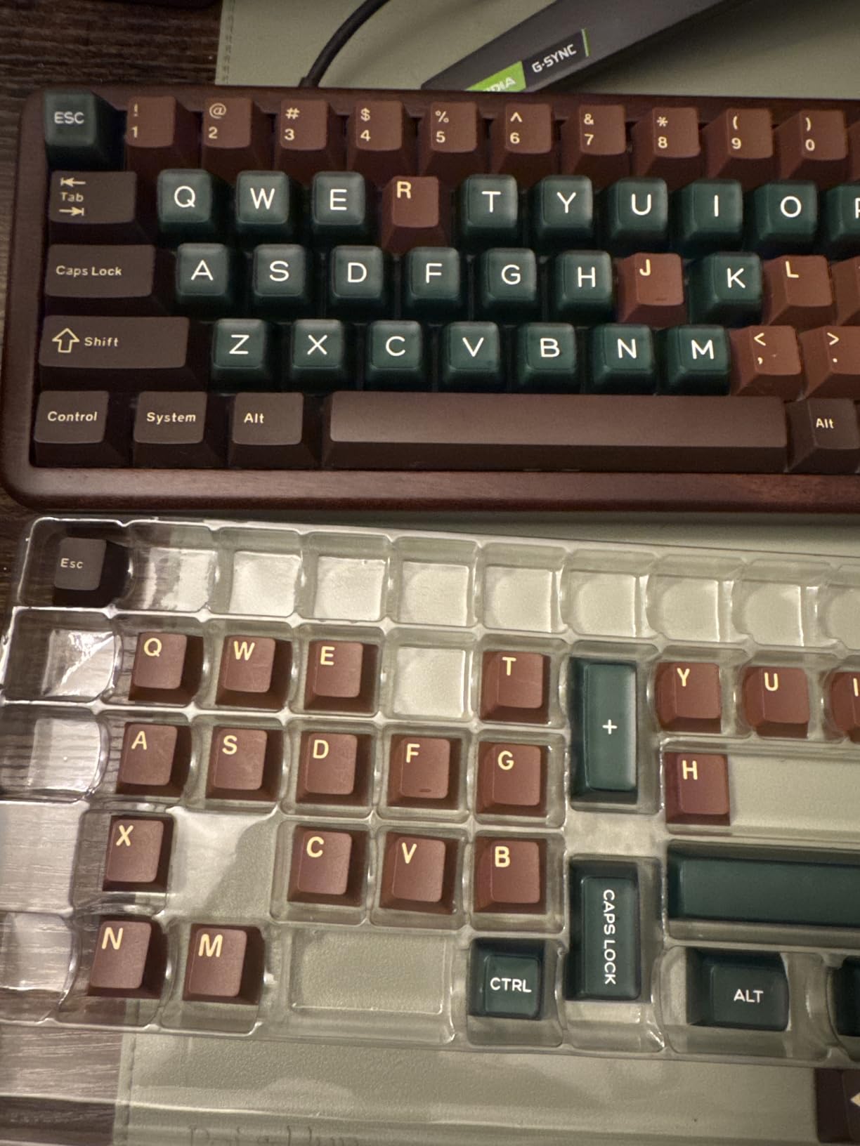 ULTRAEQUIP Emerald Jade Keycaps 142 Keys Double Shot PBT Keycaps RSA Profile, Translucent Green Shine Through, Custom Set for ISO ANSI 60, 75, 80, 95, 100% Mechanical Keyboard customer photo 2