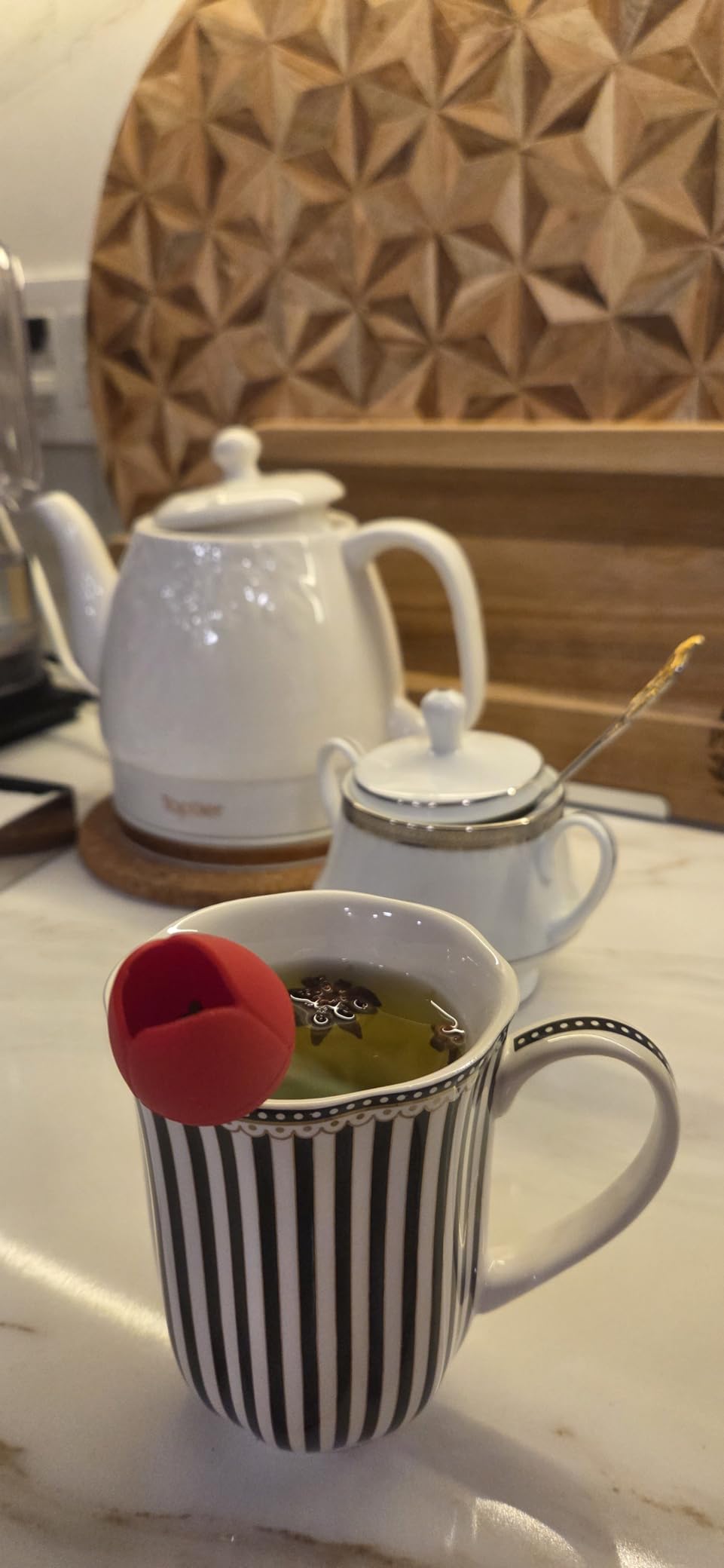 OTOTO Louie Cat Tea Infuser - Cats Loose Leaf Steeper & Diffuser, Tea Strainer Accessories, Cute Gifts for Cat Lovers, White Elephant Gifts, Cute Kitchen Accessories customer photo 1