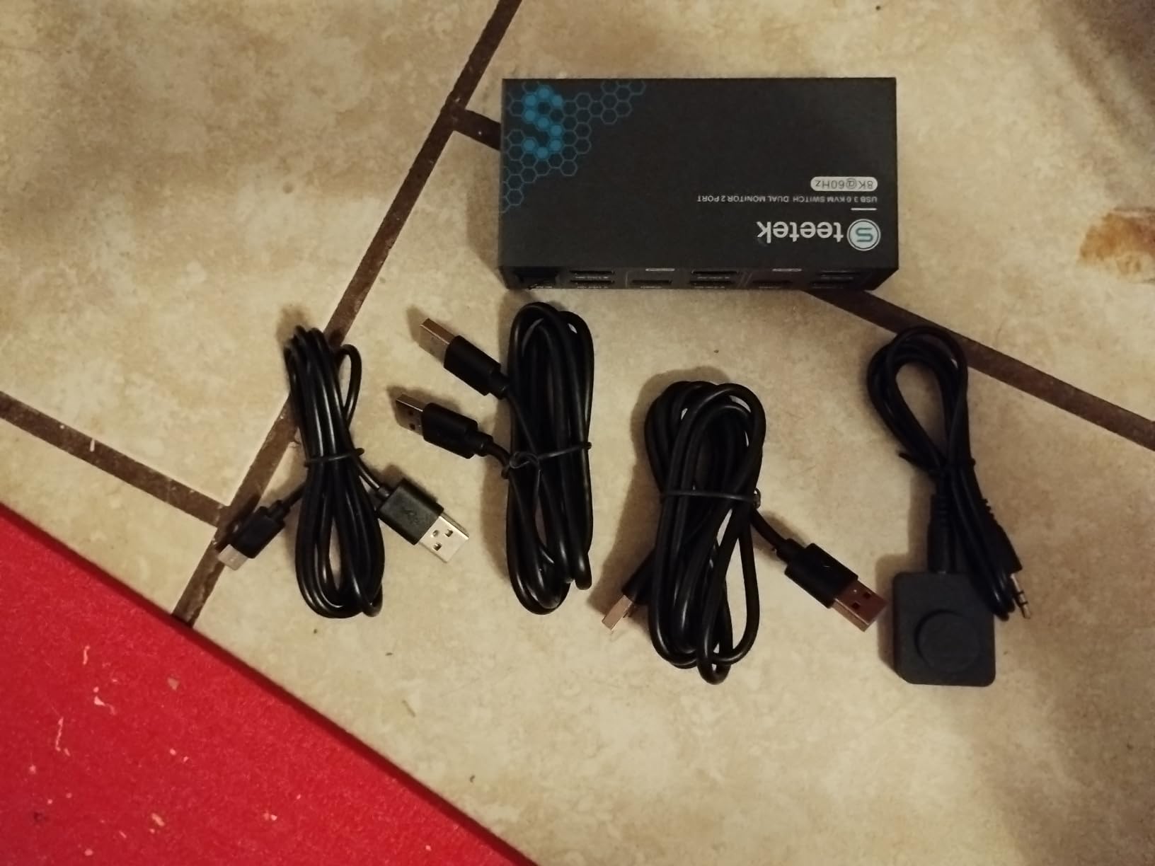 Hearvo USB 3.0 HDMI KVM Switch for 2 Computers 1 Monitor, 4K@60Hz, S7232H | Share Keyboard, Mouse, Hard Drives and Printer, EDID Adaptive, 2 USB Cables and Wired Desktop Controller customer photo 2