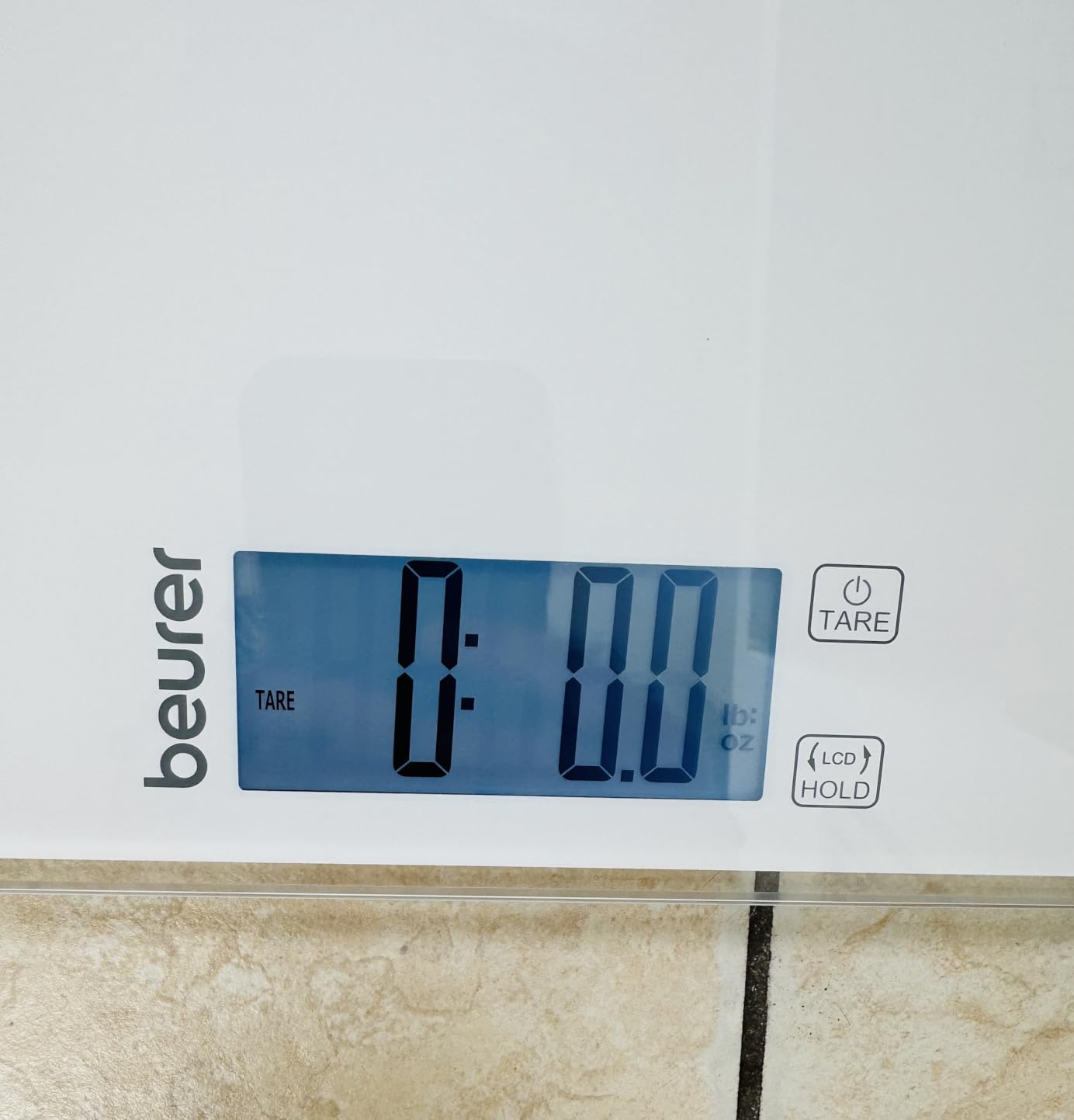 Beurer BY82 Multifunctional Baby Scale for Babies, Pets, Kids, & Adults up to 396lbs, Measures in 4 Units with Backlit Digital Display & Hold Function for Accuracy, Pet Scale for Cats and Dogs customer photo 2
