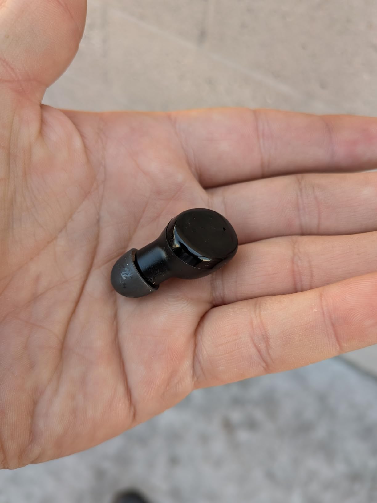 kurdene Wireless Earbuds Bluetooth 5.3 Light Weight in Ear Headphones | Premium Sound Bass Ear buds with Charging Case, Touch Control, Built in Mics Headset, Clear Calls for Sports Workout customer photo 2