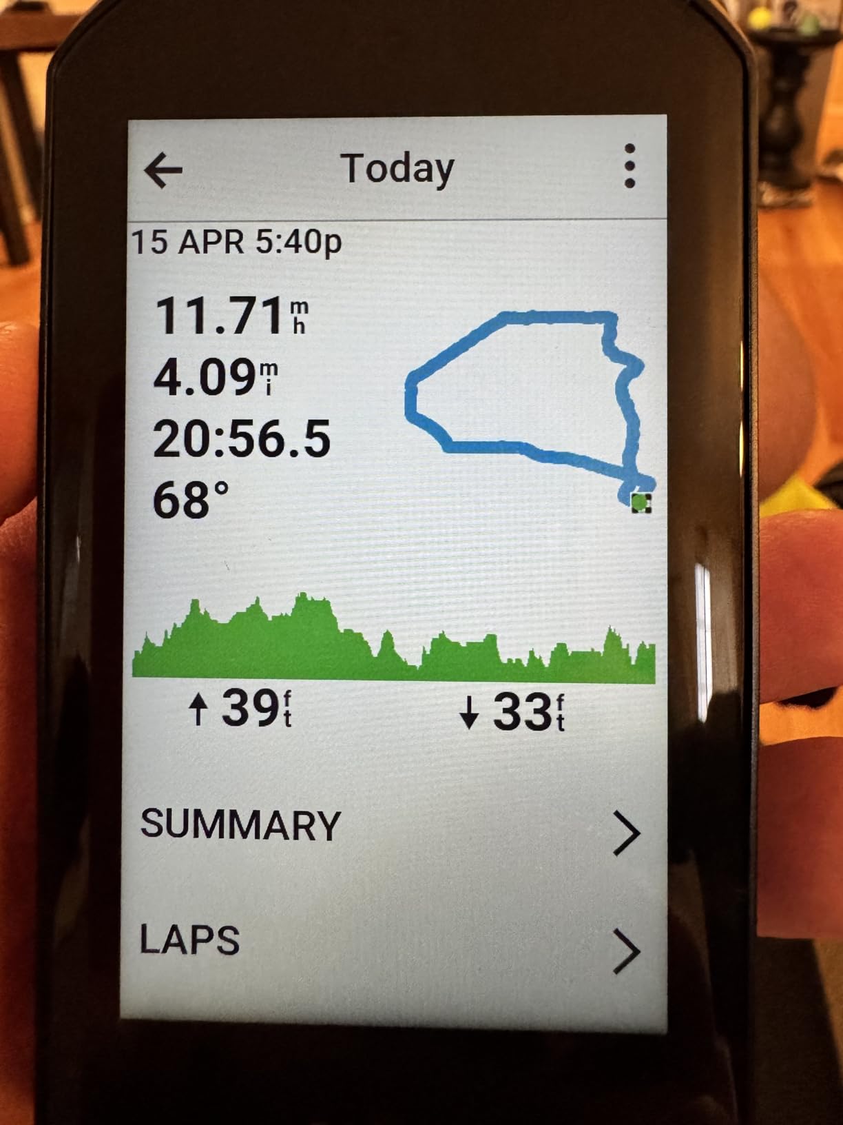 Garmin Edge 1050, Premium Cycling Computer | Large & Vivid Touchscreen, Advanced Cycling Metrics, Built-In Speaker, Garmin Coach, Groupride, Road Hazard Alerts customer photo 1