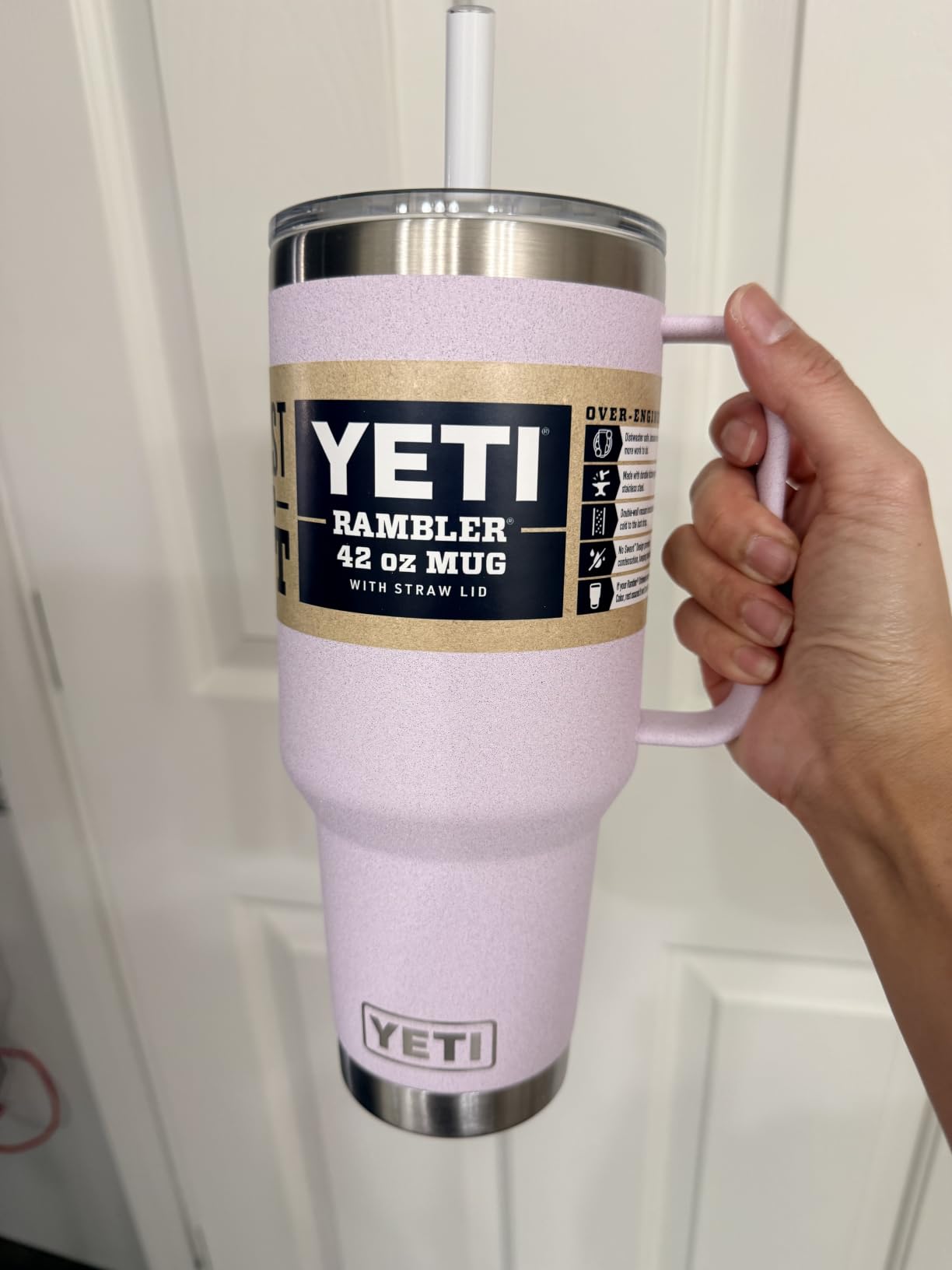 YETI Rambler 42 oz Tumbler with Handle and Straw Lid, Travel Mug Water Tumbler, Vacuum Insulated Cup with Handle, Stainless Steel, Key Lime customer photo 2