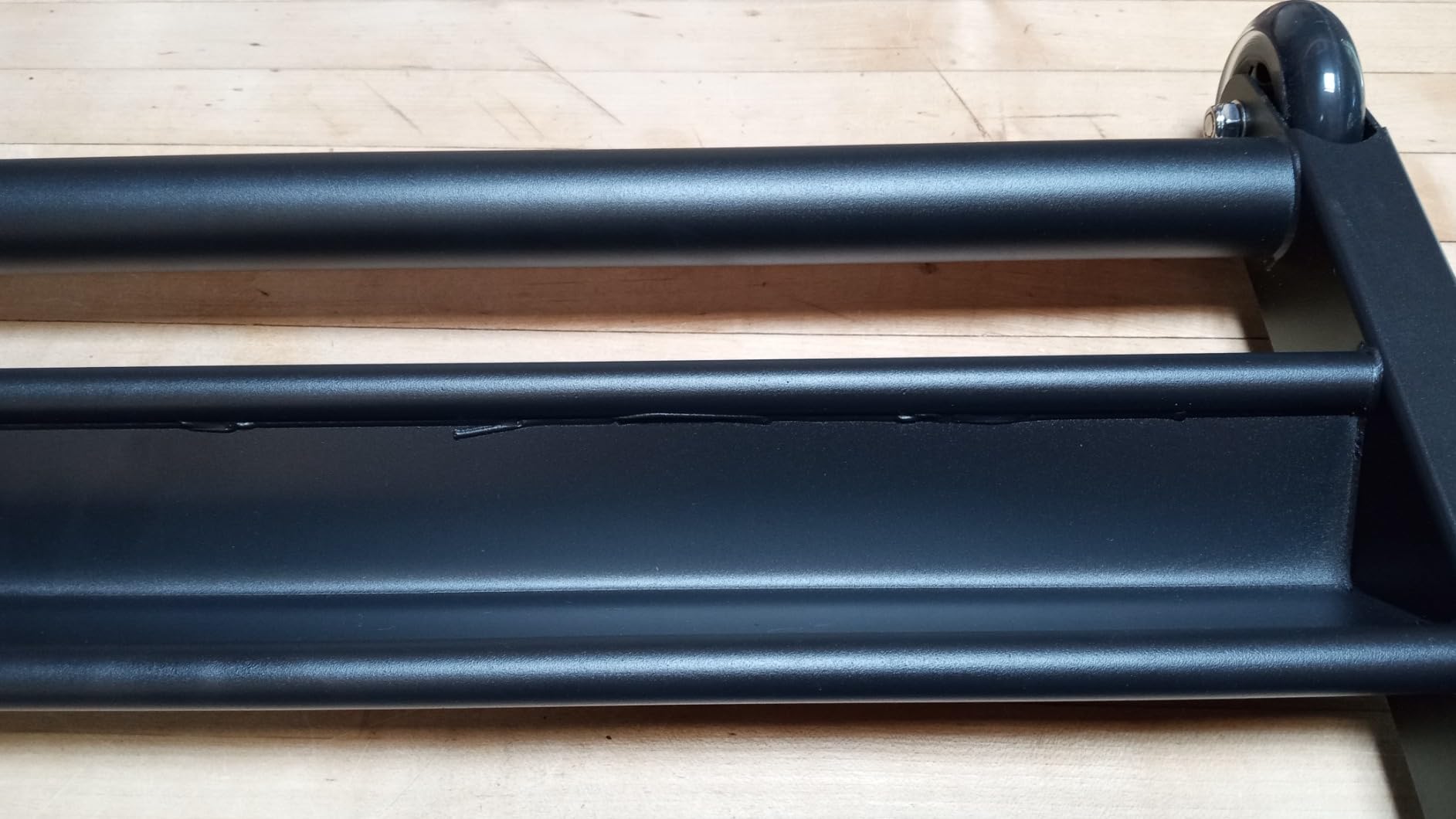 Glute Ham Glider, Hamstring Roller with V Bar | Smooth Wheels, Supports Hamstring Curls, Ab Glider Workouts, Helps Build Core and Lower Body Strength customer photo 1