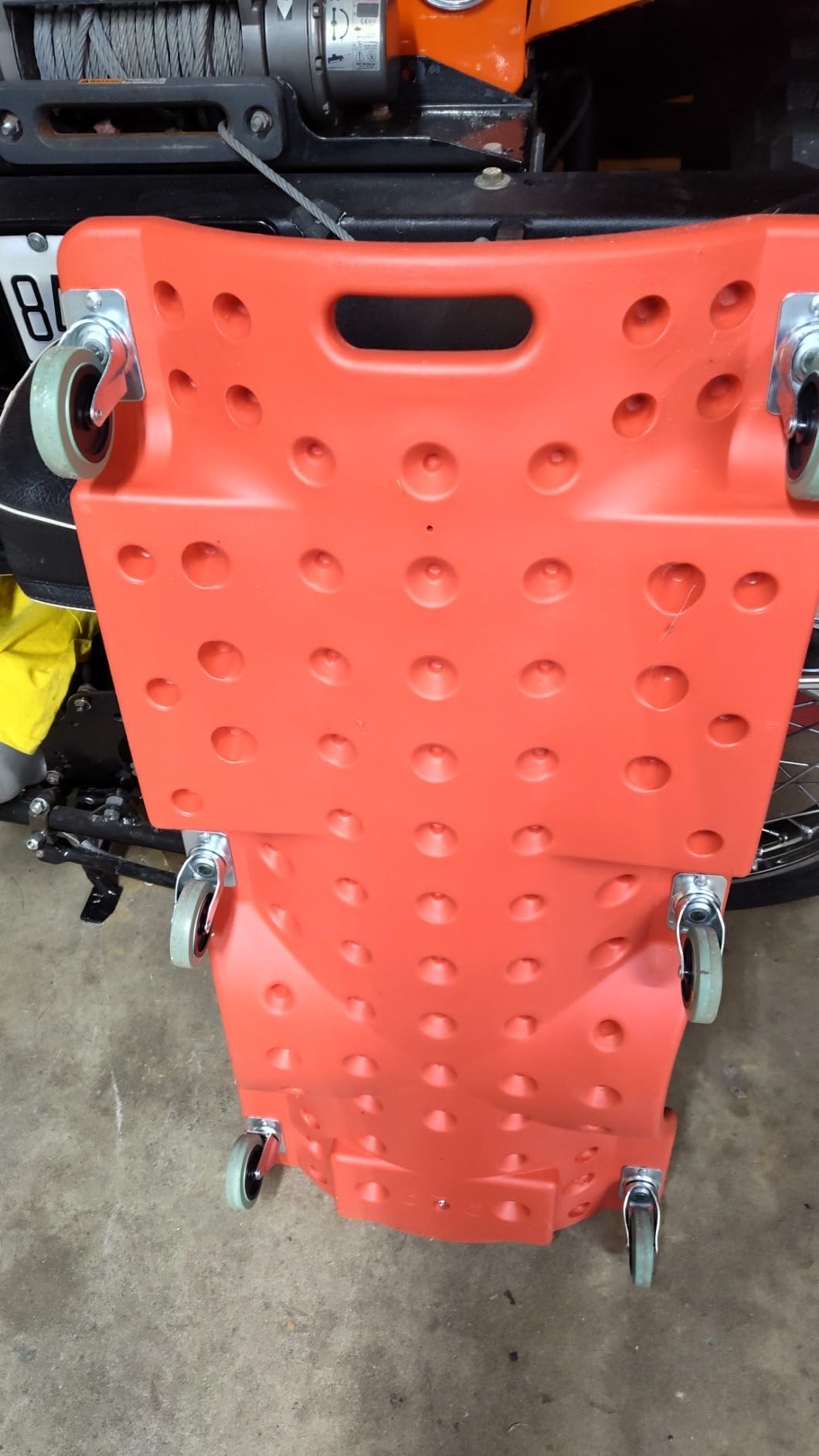Auto Dynasty 40 in Low-Profile Under-Car Rolling Mechanic Creeper, Red | Padded Headrest & Dual Tool Trays, Heavy-Duty Plastic Supports 350 Lbs with 6 Casters, Ideal for Auto Repair and Garage Use customer photo 1