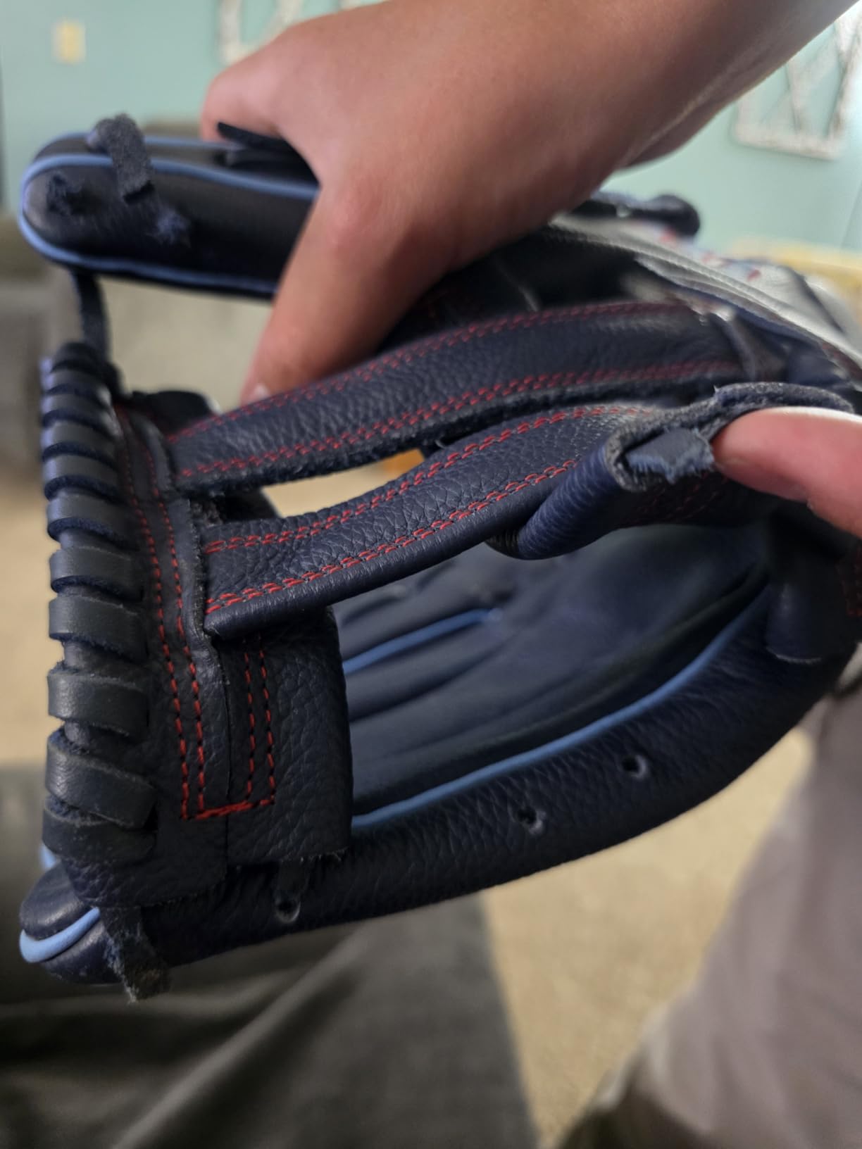 Wilson A500 Adult + Youth Baseball Glove + Mitt | Sizes 10.5