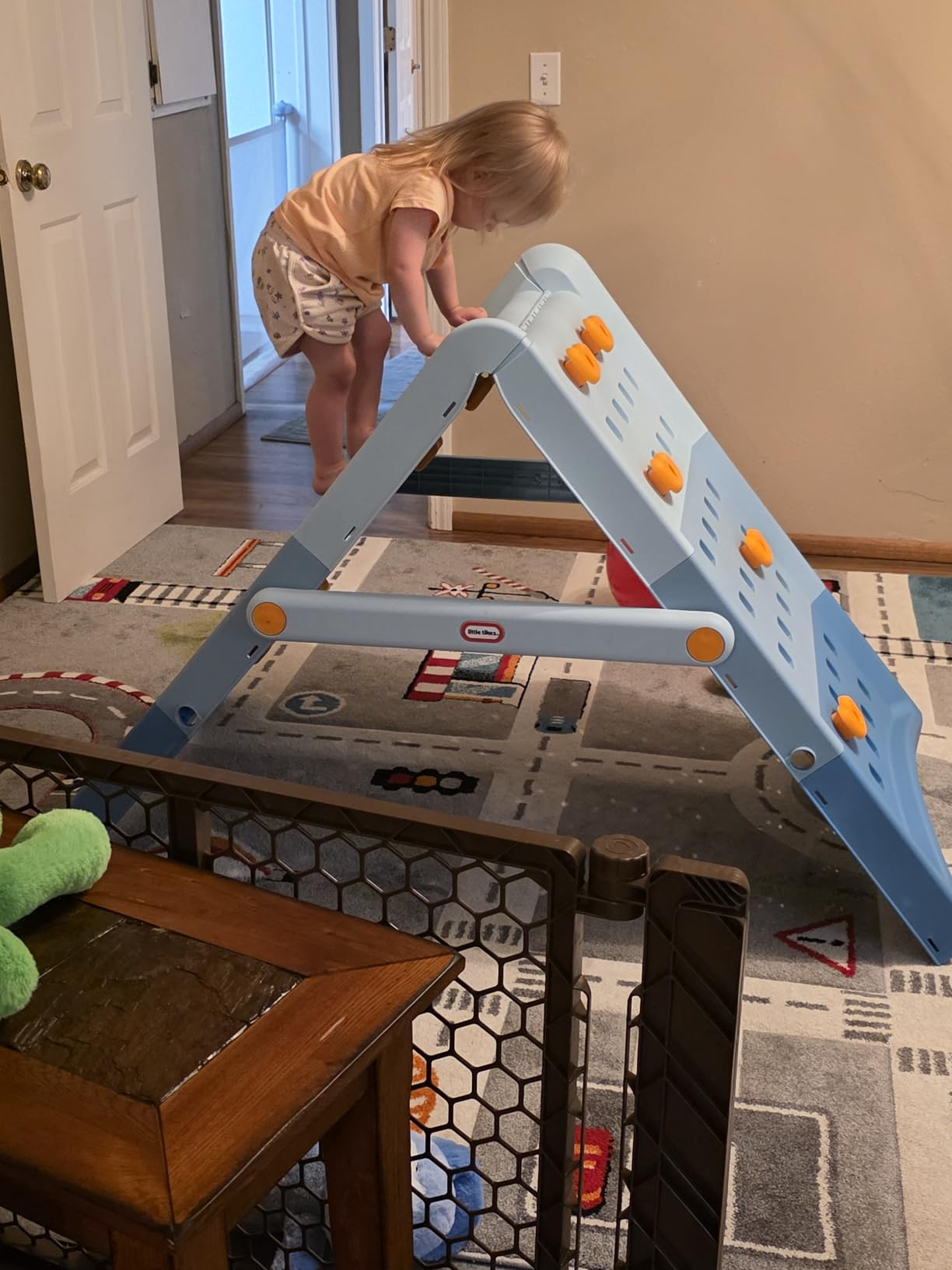 Little Tikes Campin’ & Climb Wall, Active Play Climbing Wall and Tent, for Boys and Girls Ages 3+ Years customer photo 2