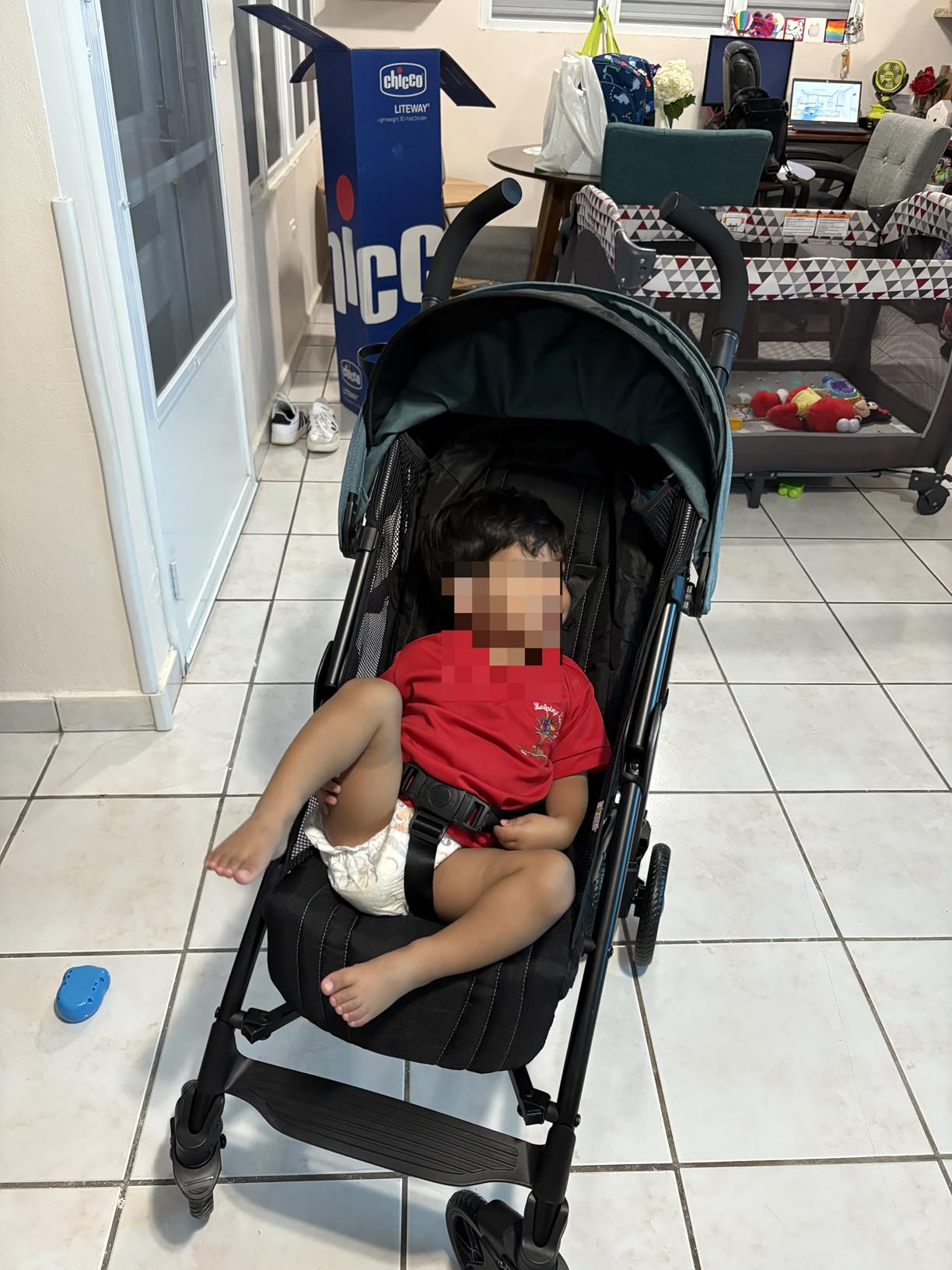 Chicco Liteway Stroller, Compact Fold Baby Stroller with Canopy, Lightweight Aluminum Frame Umbrella Stroller, for Use with Babies and Toddlers up to 40 lbs, Arctic/Blue customer photo 2