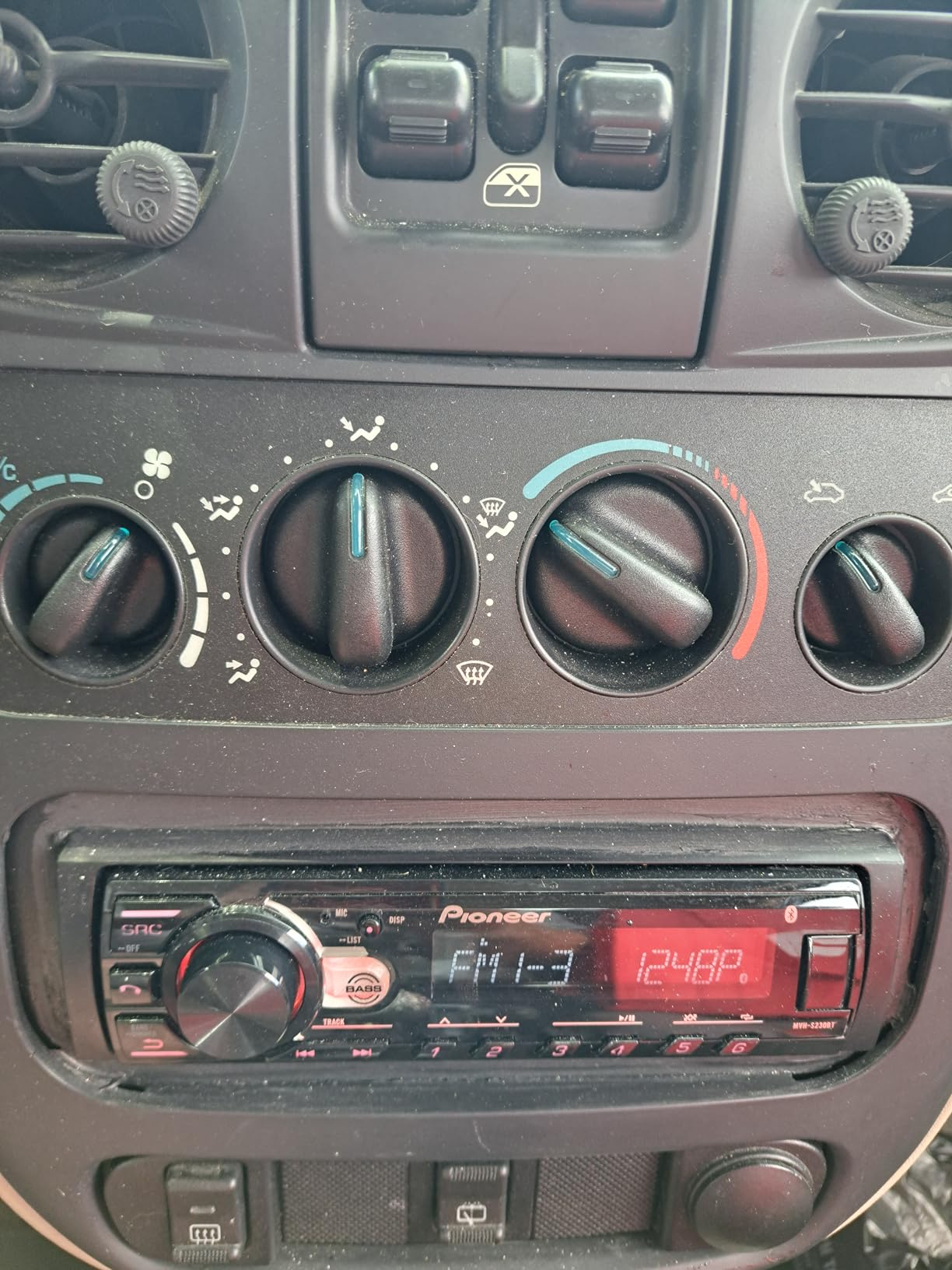 Pioneer MVH-S230BT 1-Din Car Stereo with Bluetooth, USB, AM/FM Radio | Digital Media Receiver, 50W x 4 Output, iPhone/Android Compatible, Front/SW (mono) Selectable RCA Output customer photo 2