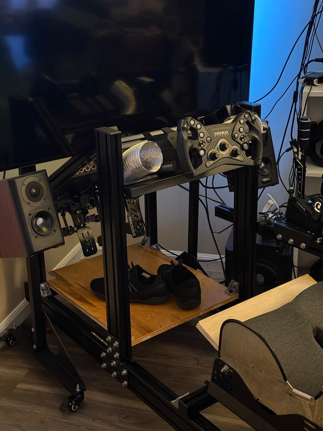 Anman GT/F1 Sim Racing Cockpit 8040 Aluminium Profile Adjustable Stand | Cockpit Modular Design Supports DIY Assembly, Fit for Logitech GPRO, for Fanatec CSLDD Direct Drive Steering Wheel customer photo 2