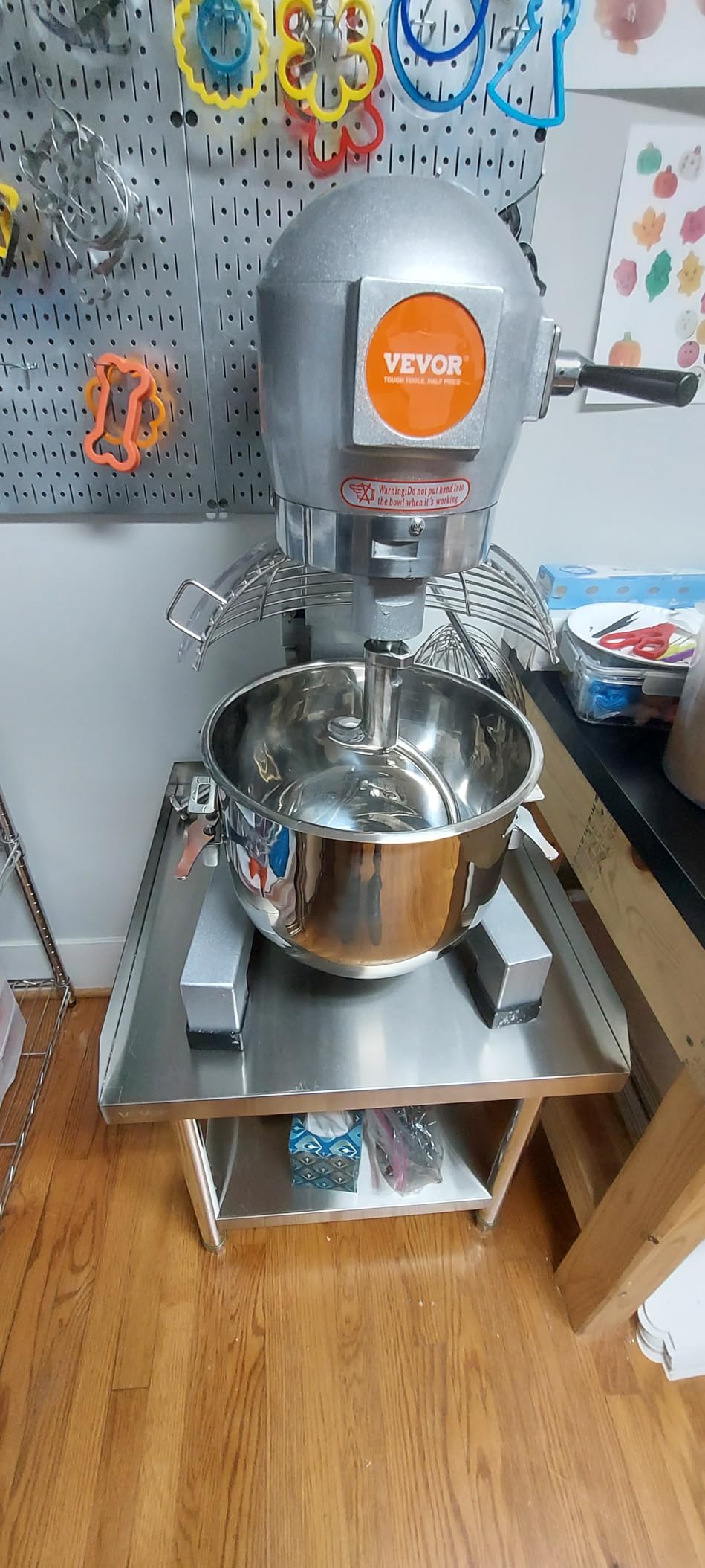 VEVOR Commercial Food Mixer 15Qt, Commercial Mixer with 3 Adjustable Speeds, 550W Dough Mixer, Commercial Stand Mixer with Stainless Steel Bowl customer photo 2