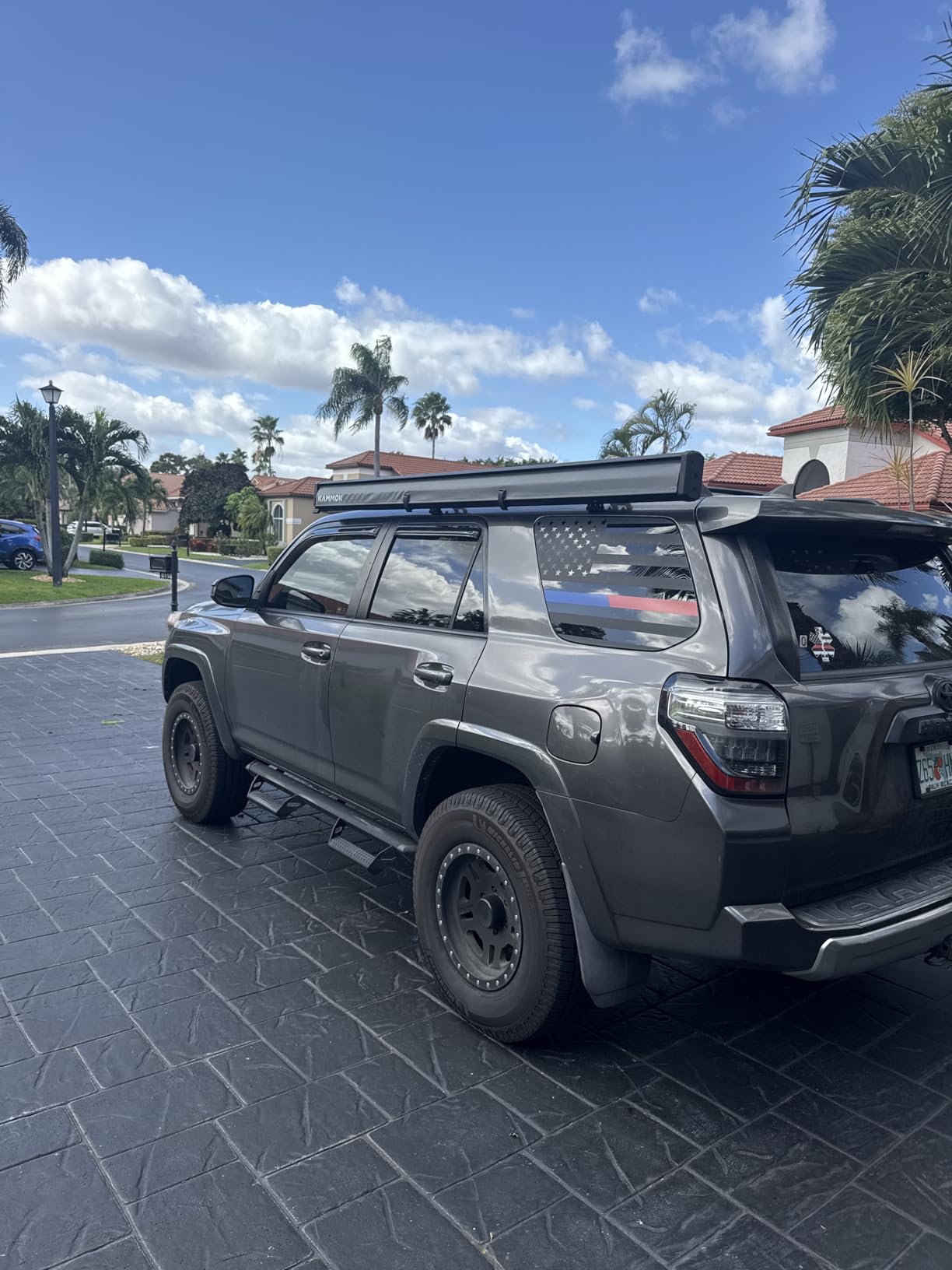 KAMMOK CROSSWING: Car Awning | Three-Second Deployment | No Supports Required | All-Weather Durability | Adjustable Coverage | Charcoal Gray 7 ft customer photo 1