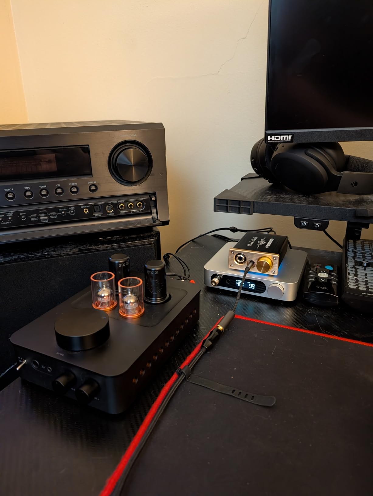 Douk Audio U3 PRO HiFi Mini Class A Headphone Amplifier - High-Power Desktop Amp for 18-600Ω Headphones, 1500mW Output, 3.5mm & 6.35mm Jacks, DC 5V customer photo 1