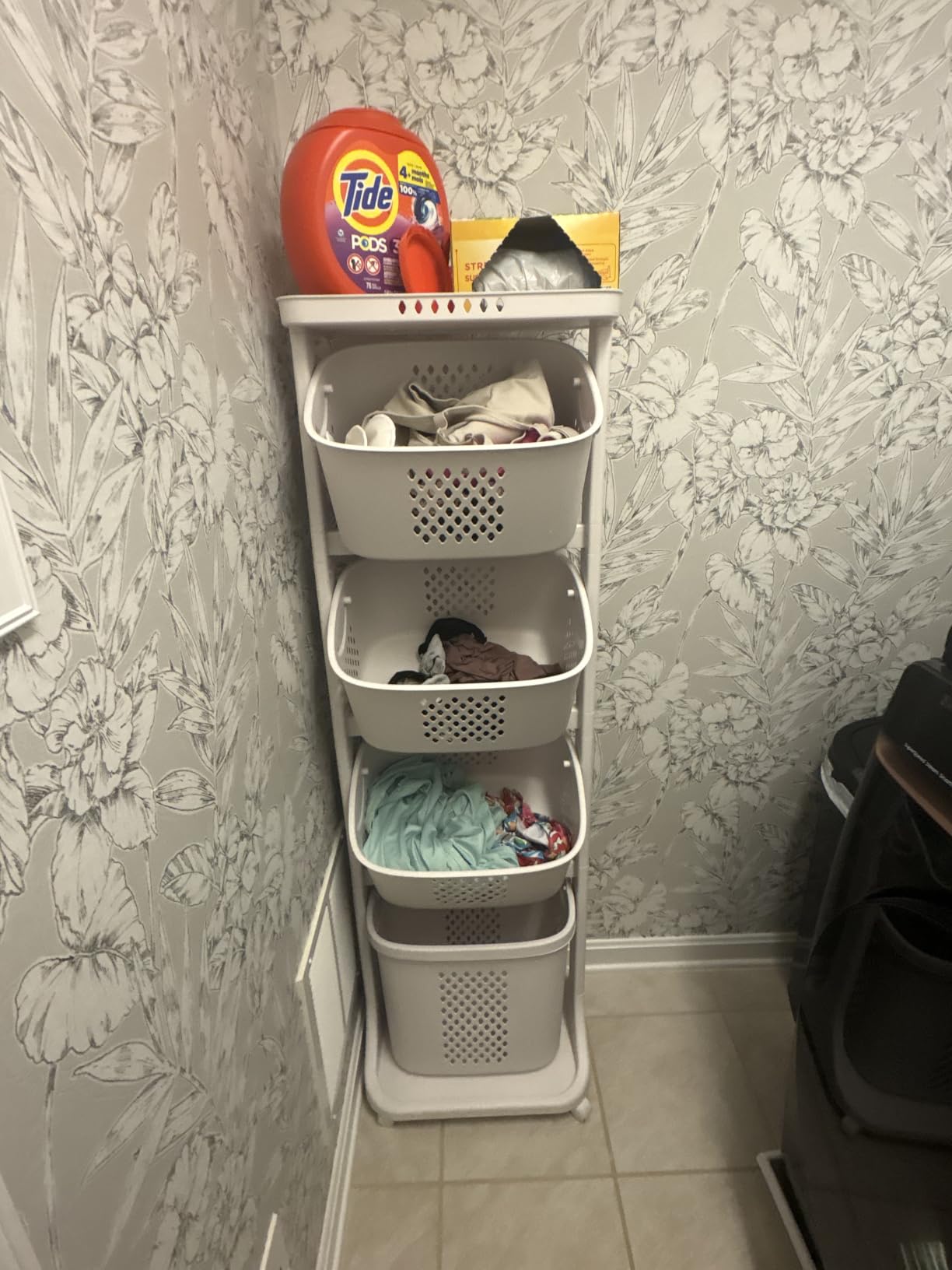 BAOKALER 4-Tier Laundry Hamper Sorter, Vertical Rolling Laundry Baskets with Wheels Removable, Stackable Laundry Cart Organizer and Storage for Small Space, Dorm, Closet, Bathroom customer photo 1