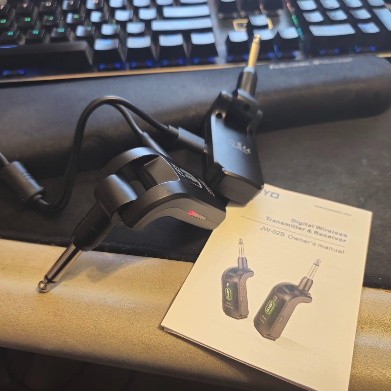 JOYO 5.8GHz Wireless Guitar System Rechargeable Transmitter Receiver with 4 Channels, Low Latency, 48kHz/24Bit, 65ft Range, 6 Hour Battery for Electric Guitar & Bass (JW-02S) customer photo 1
