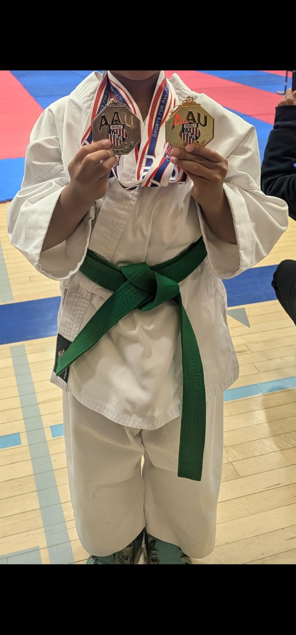 Premium Karate Uniform - 8 Ounce White Durable & Lightweight Ideal for Karate and Taekwondo Adult and Youth Karate Gi customer photo 1