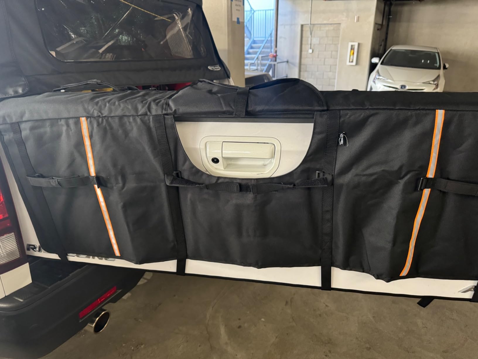 Amooca Tailgate Pad for Mountain Bikes Pickup Truck Tailgate Protection | 3 Tool Pockets, 52'' Wide for up to 5 Bicycles, 600D Oxford, Waterproof Layer, Soft Inserts, Adjustable Straps customer photo 2