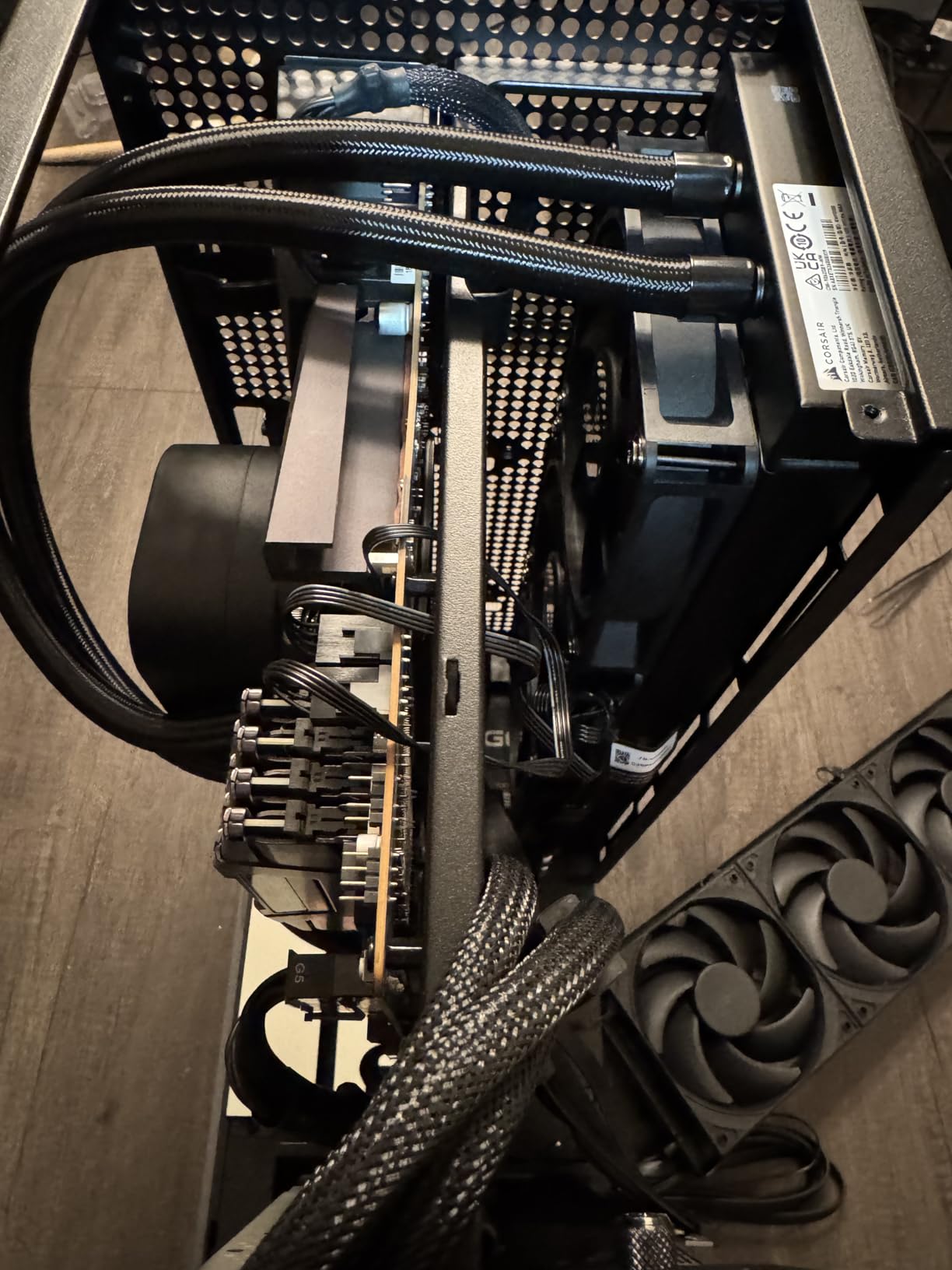 CORSAIR Nautilus 360 RS Liquid CPU Cooler - 360mm AIO - Low-Noise - Direct Motherboard Connection - Daisy-Chain - Intel LGA 1851/1700, AMD AM5/AM4 - 3X RS120 Fans Included - Black customer photo 2