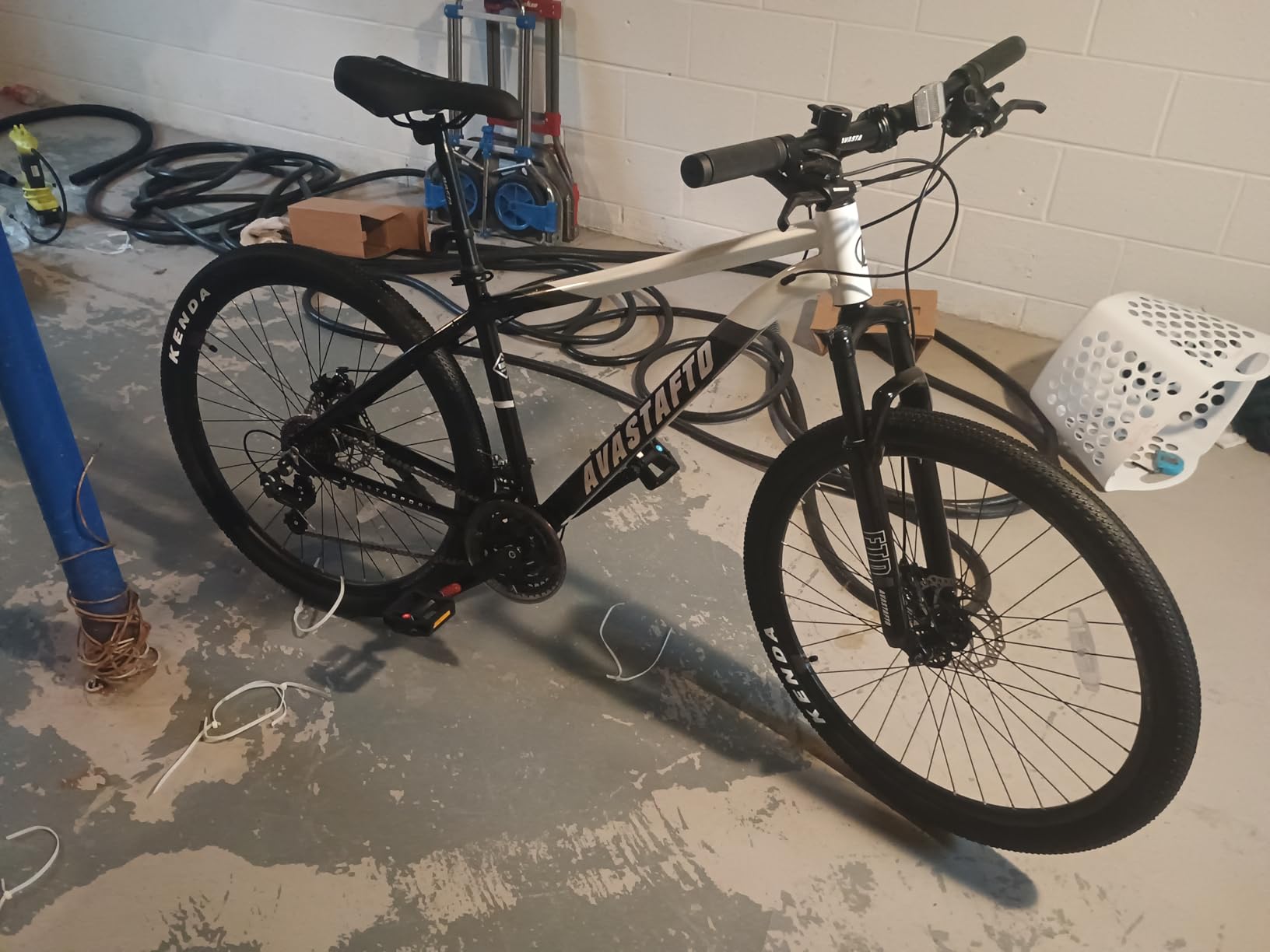 AVASTA Earth 26 27.5 Inch Mountain Bike MTB for Adult Man Women Male | Lightweight Aluminum Alloy Frame, Dual Disc Brakes, Switchable Front Suspension, 21-Speed Gear Shifter customer photo 1