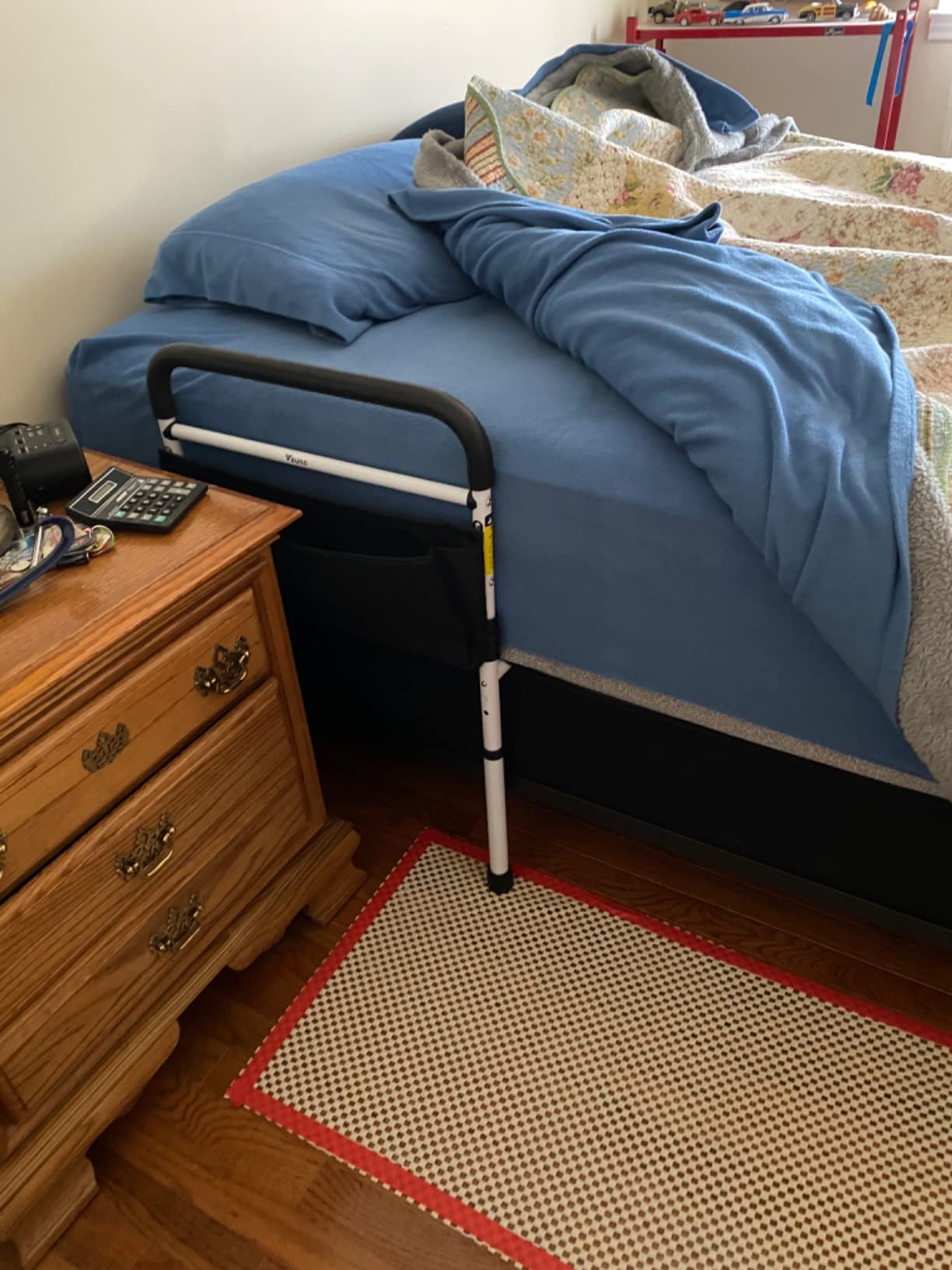Vaunn Medical Bed Rail for Elderly Adults Safety, ASTM F3186-17 Certified, Adjustable Bed Assist Handle and Grab Bar for Seniors, 300 lb, Tool-Free Assembly customer photo 1