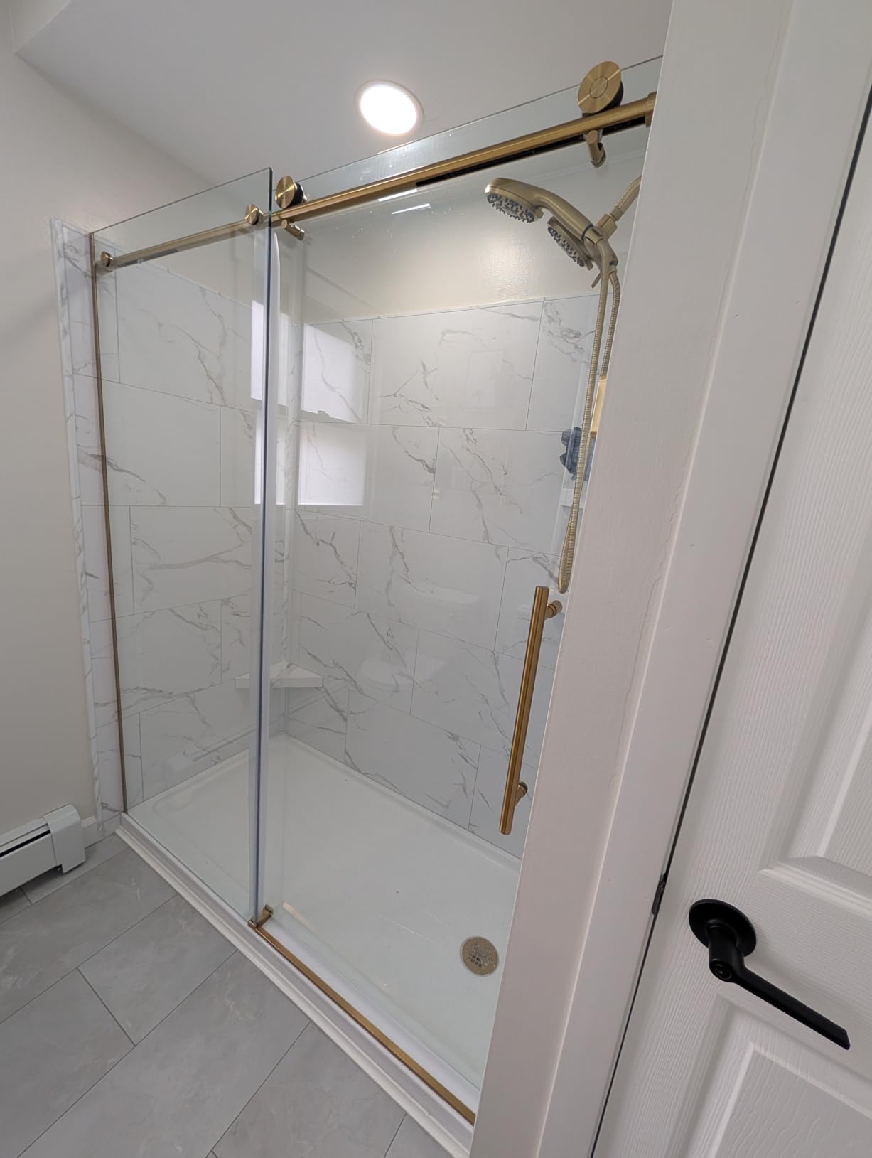 HALO HLB Canless LED Recessed Lighting 6 inch 5CCT Lumen Select 6PK | wafer light, IC-rated, AIR-TITE, wet rated for soffit/shower light, 800/1000/1200lm, 2700K-5000K, New Construction/Remodel customer photo 1