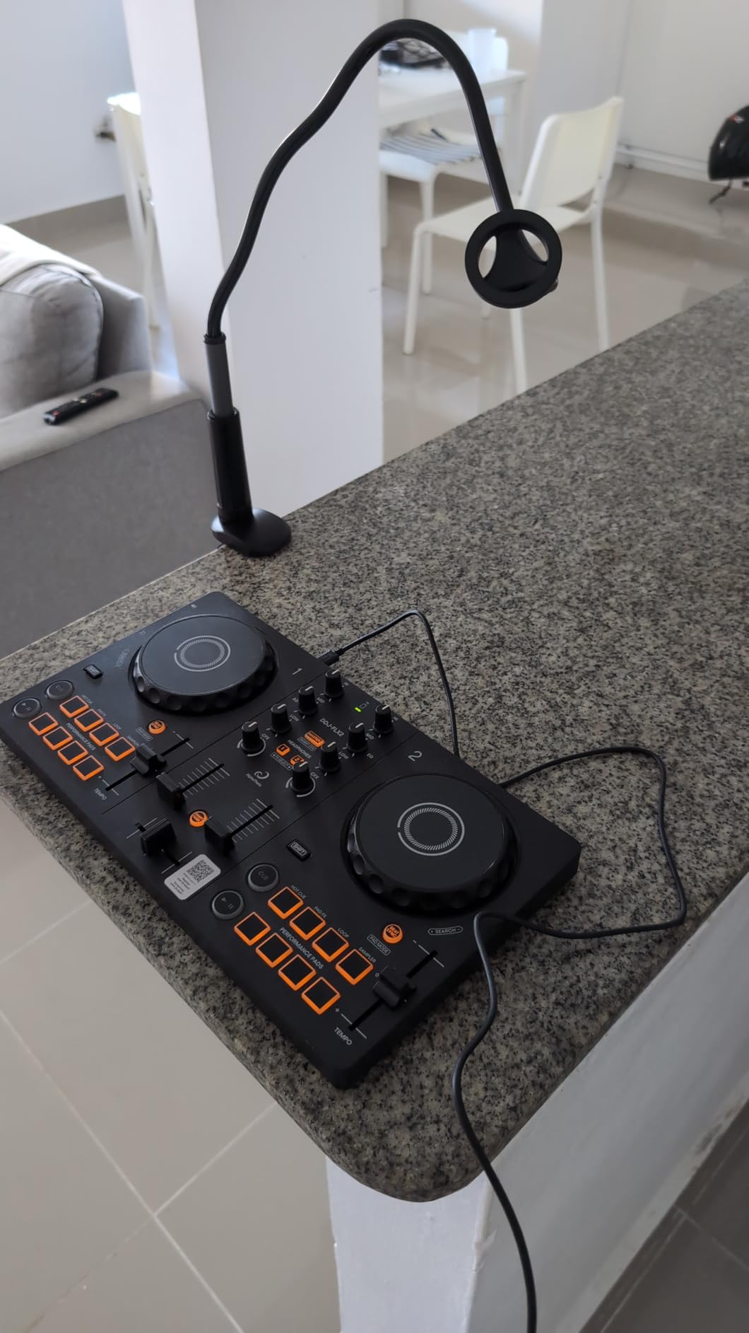 AlphaTheta DDJ-FLX2 Compact 2-Channel DJ Controller, Smart Fader, USB-C customer photo 1