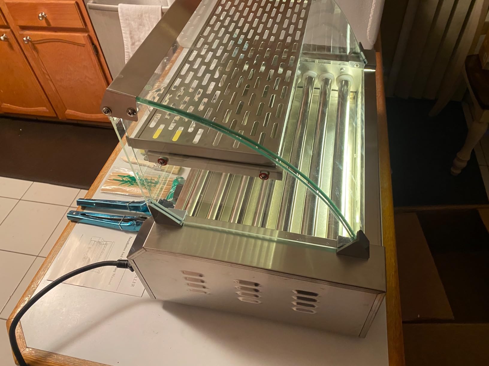 Seeutek Hot Dog Roller 5 Rollers 16 Hot Dogs Capacity 1100W | Stainless Sausage Grill Cooker Machine, Dual Temp Control, Glass Hood Acrylic Cover, Bun Warmer Shelf, Removable Oil Drip Tray customer photo 2