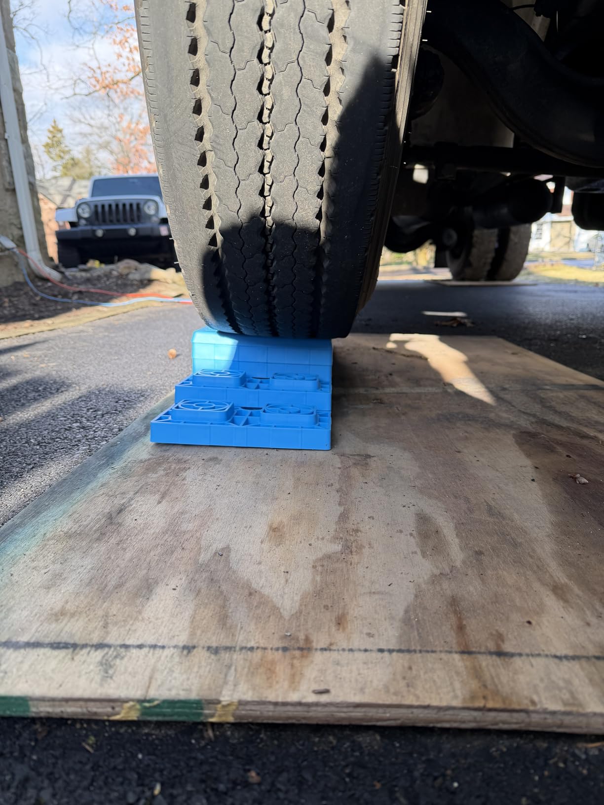 RVMATE 12 Pack RV Leveling Blocks, Camper Trailer Leveling Blocks | Levelers for RVs, Reduce Trailer Movement, Trailer Leveling Blocks, RV Leveling System Great for Single and Dual Wheels customer photo 2