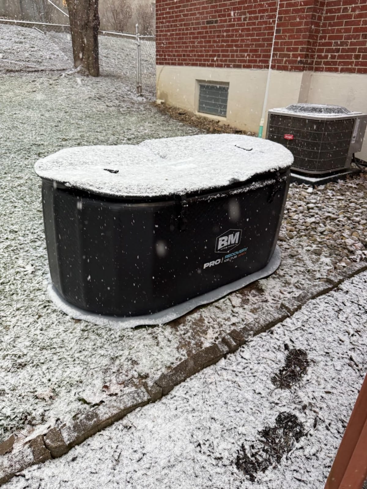 Slanted-Edge Cold Plunge Tub, 155 Gallon, 61