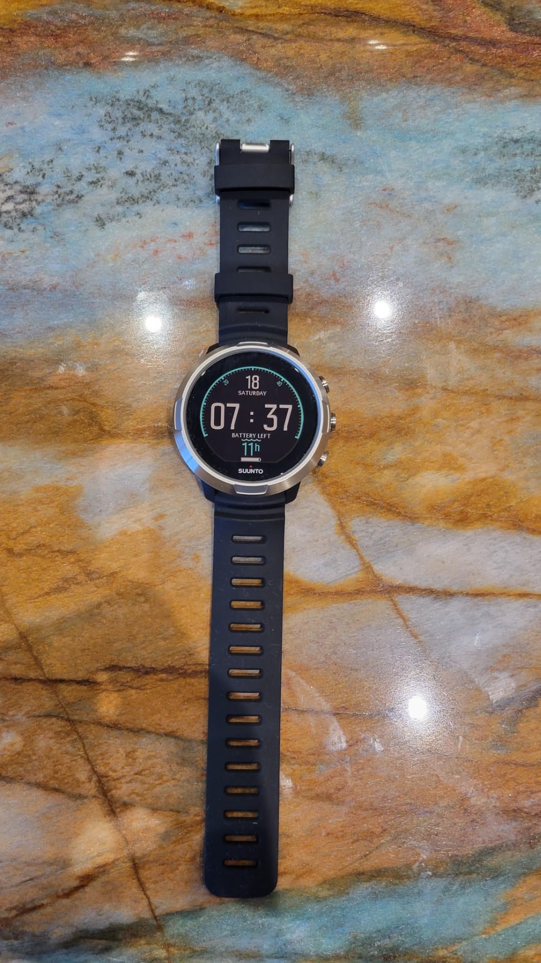 SUUNTO D5 Dive Computer with Color Screen and Exchangeable Straps, Aqua Blue | Wireless Tank Pressure Support, Vibration Alarm, Digital Compass, Extensive Scuba and Freedive Features, Up to 12H Diving Time customer photo 2