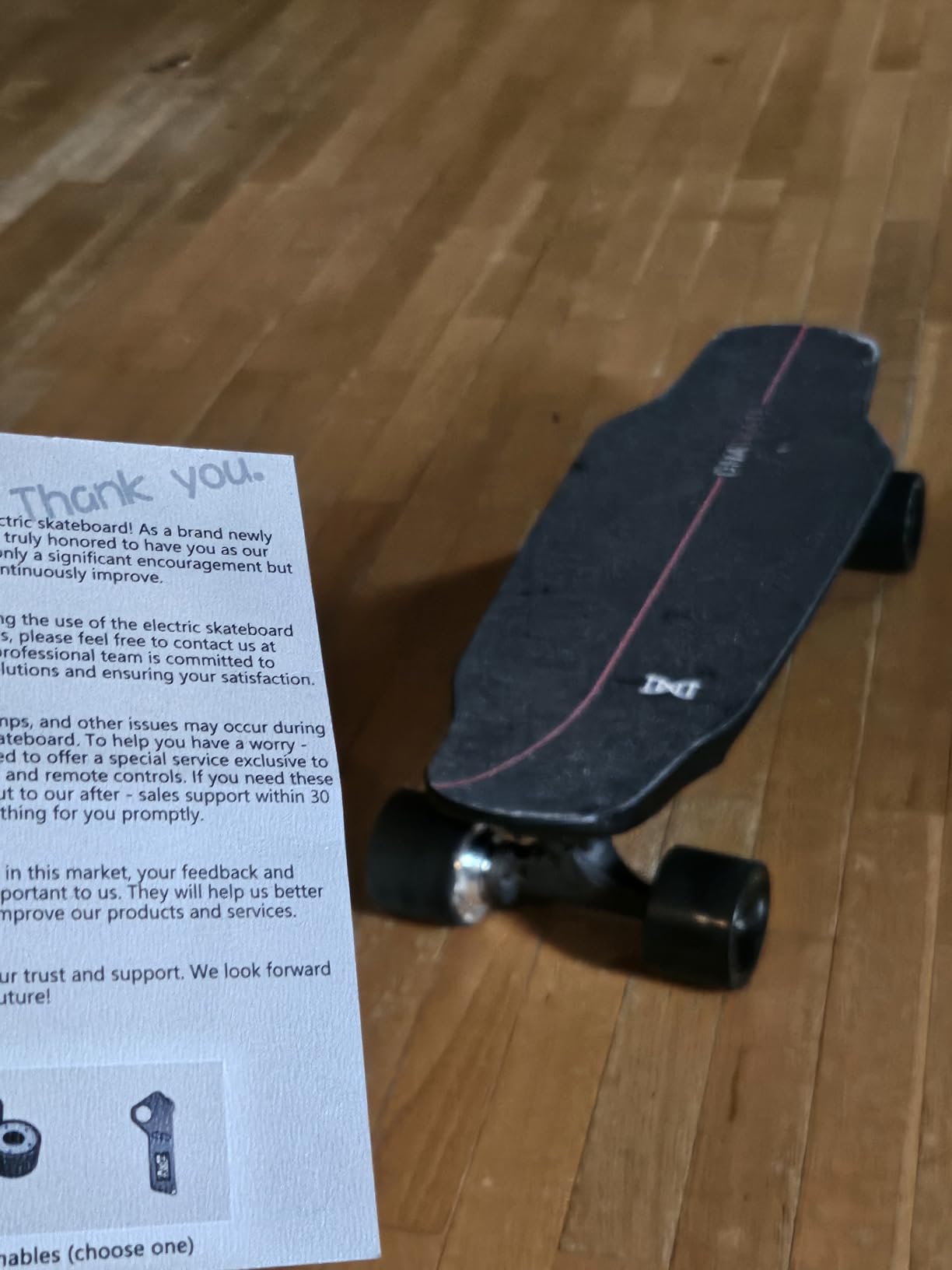 M8 Electric Skateboard with Remote, 15 MPH Top Speed, 9 Miles Range, 400 Hub-Motor, Skateboard for Adults & Teens customer photo 2