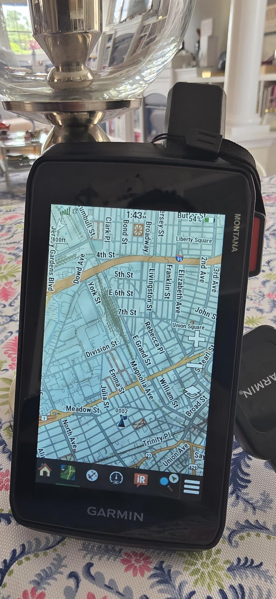 Garmin Montana® 710, GPS Handheld Navigator | 5